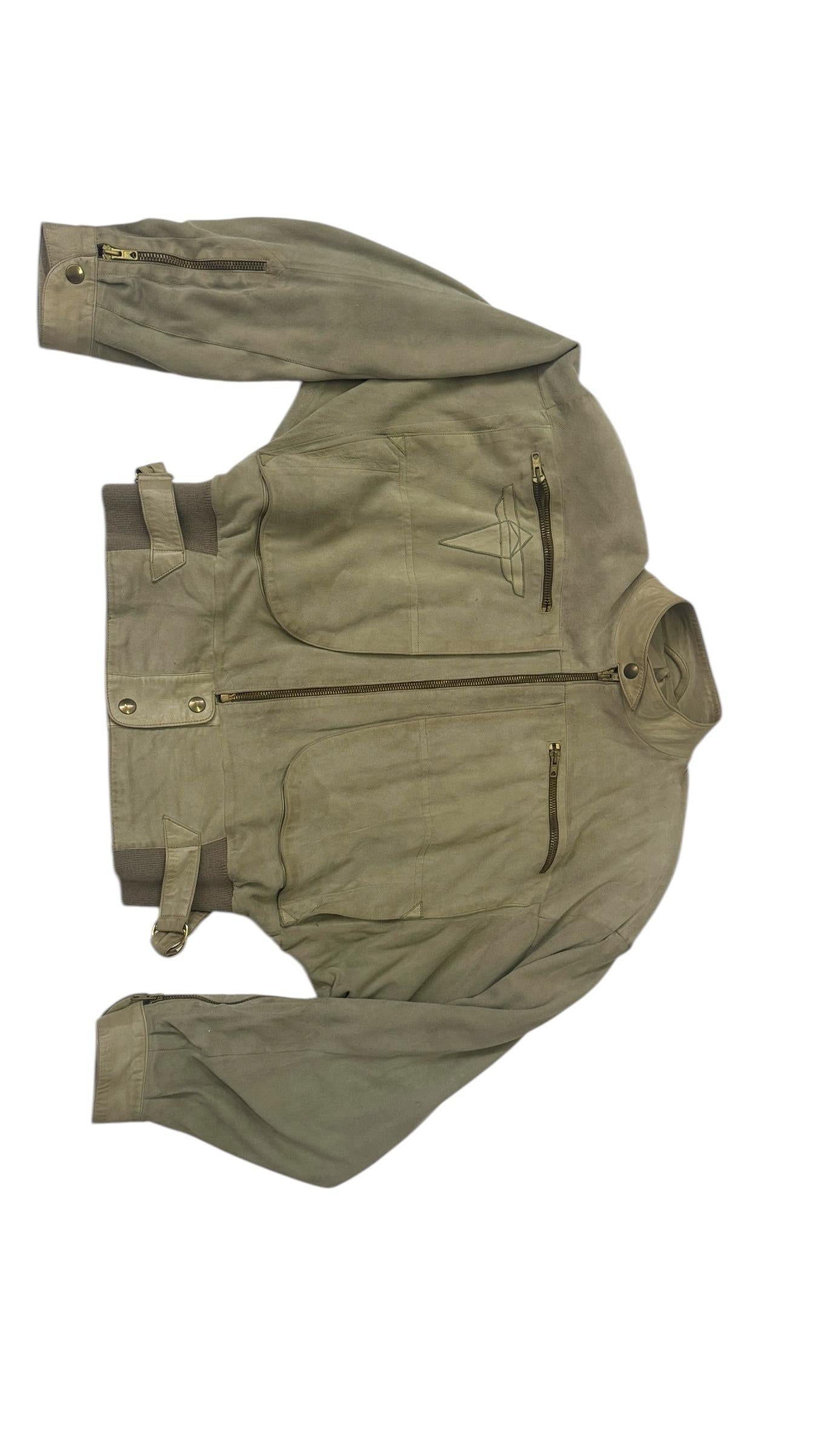 1983 S/S Claude Montana x IDEAL CUIR Laufstegbomber aus braunem Leder und Bermudashorts im Angebot 3