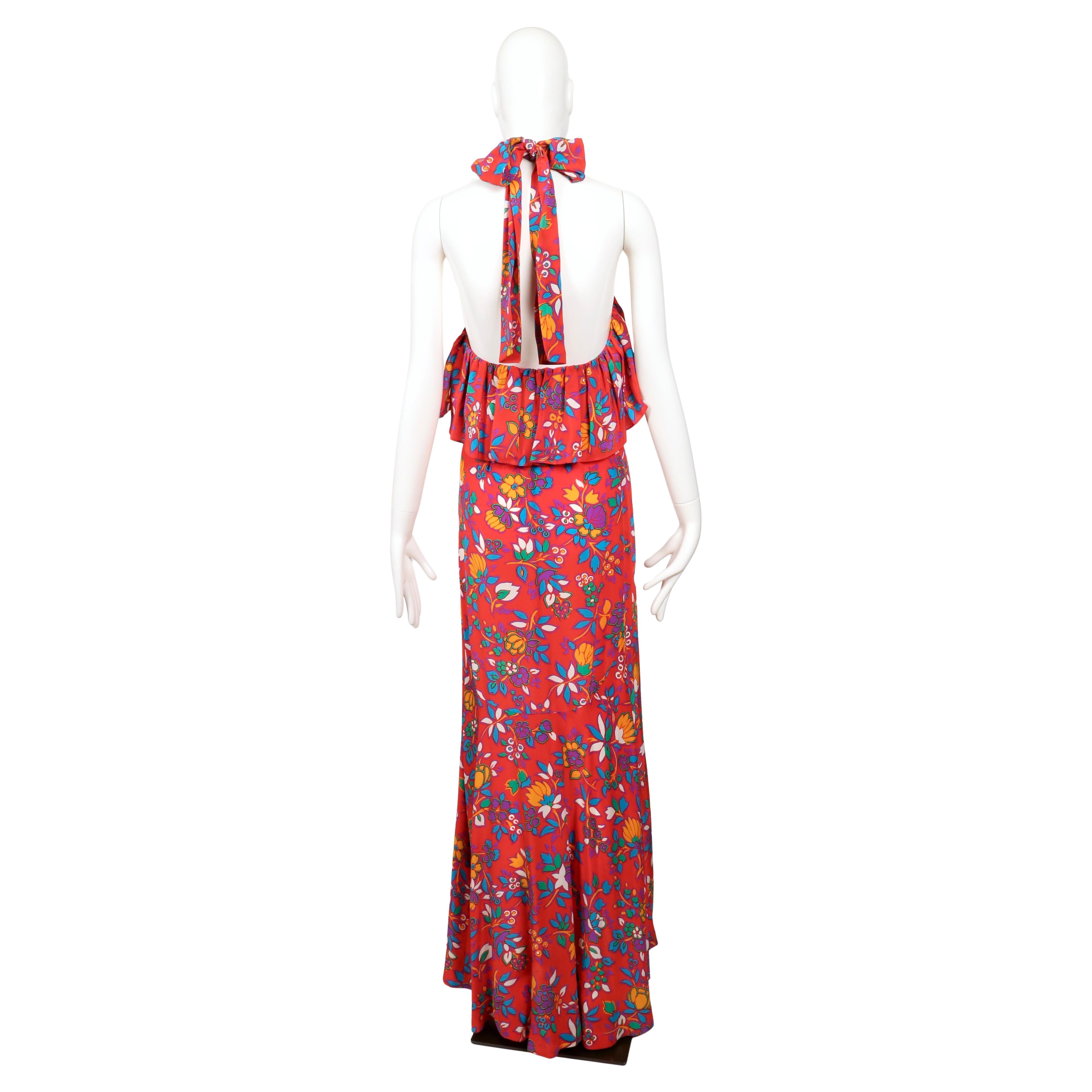 1983 YVES SAINT LAURENT vestido RUNWAY de seda floral roja en venta 6