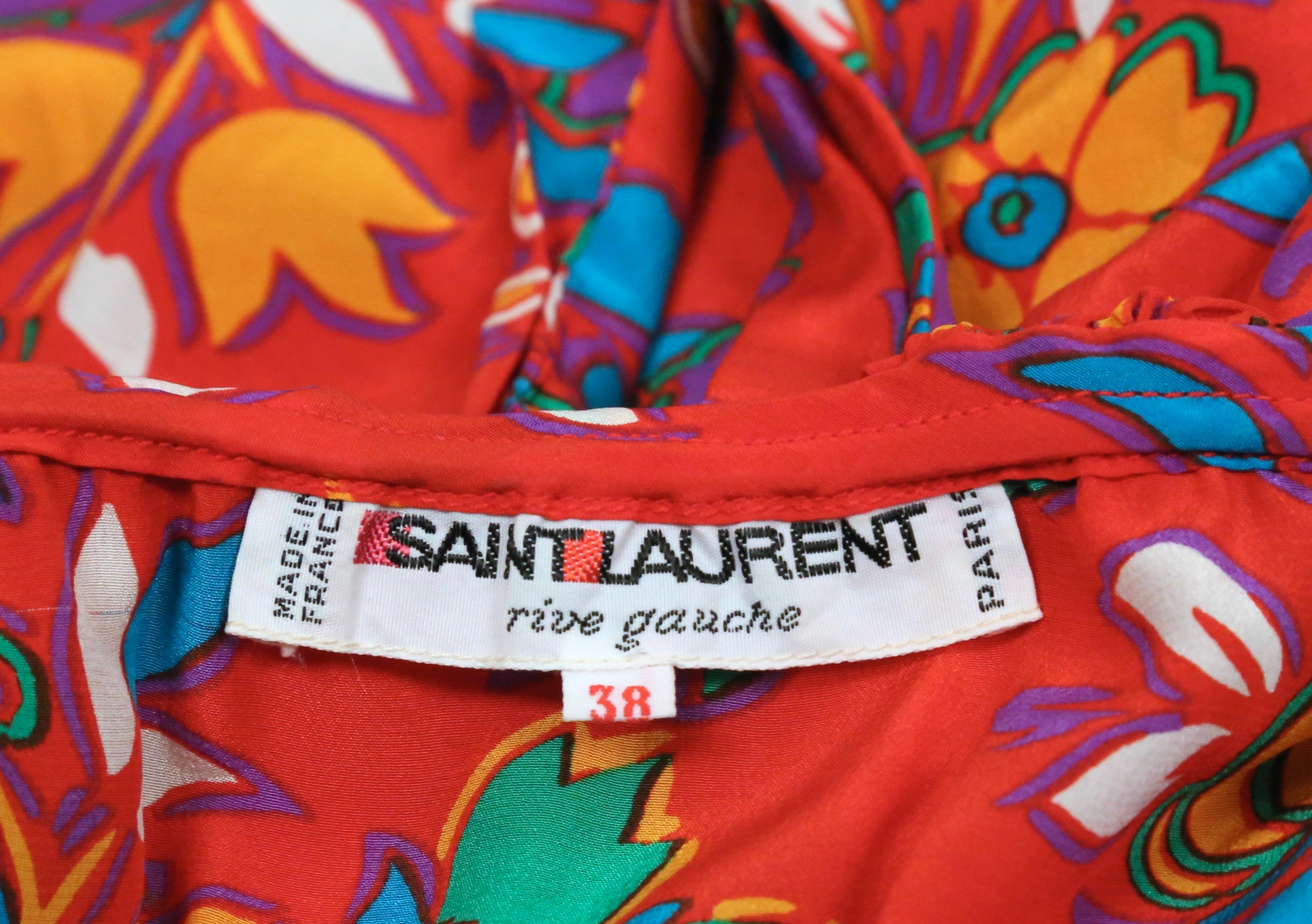 1983 YVES SAINT LAURENT vestido RUNWAY de seda floral roja en venta 7