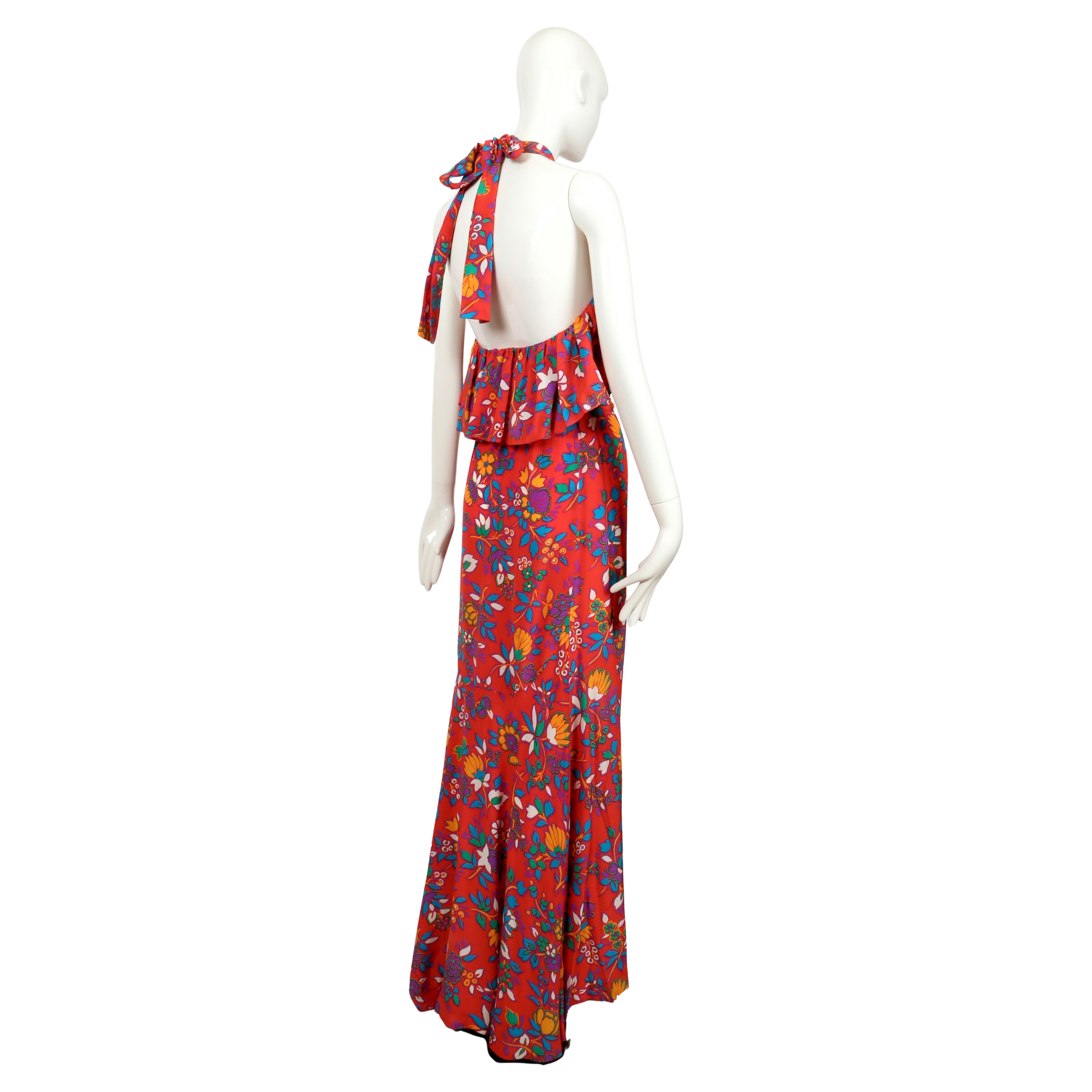 1983 YVES SAINT LAURENT vestido RUNWAY de seda floral roja en venta 2