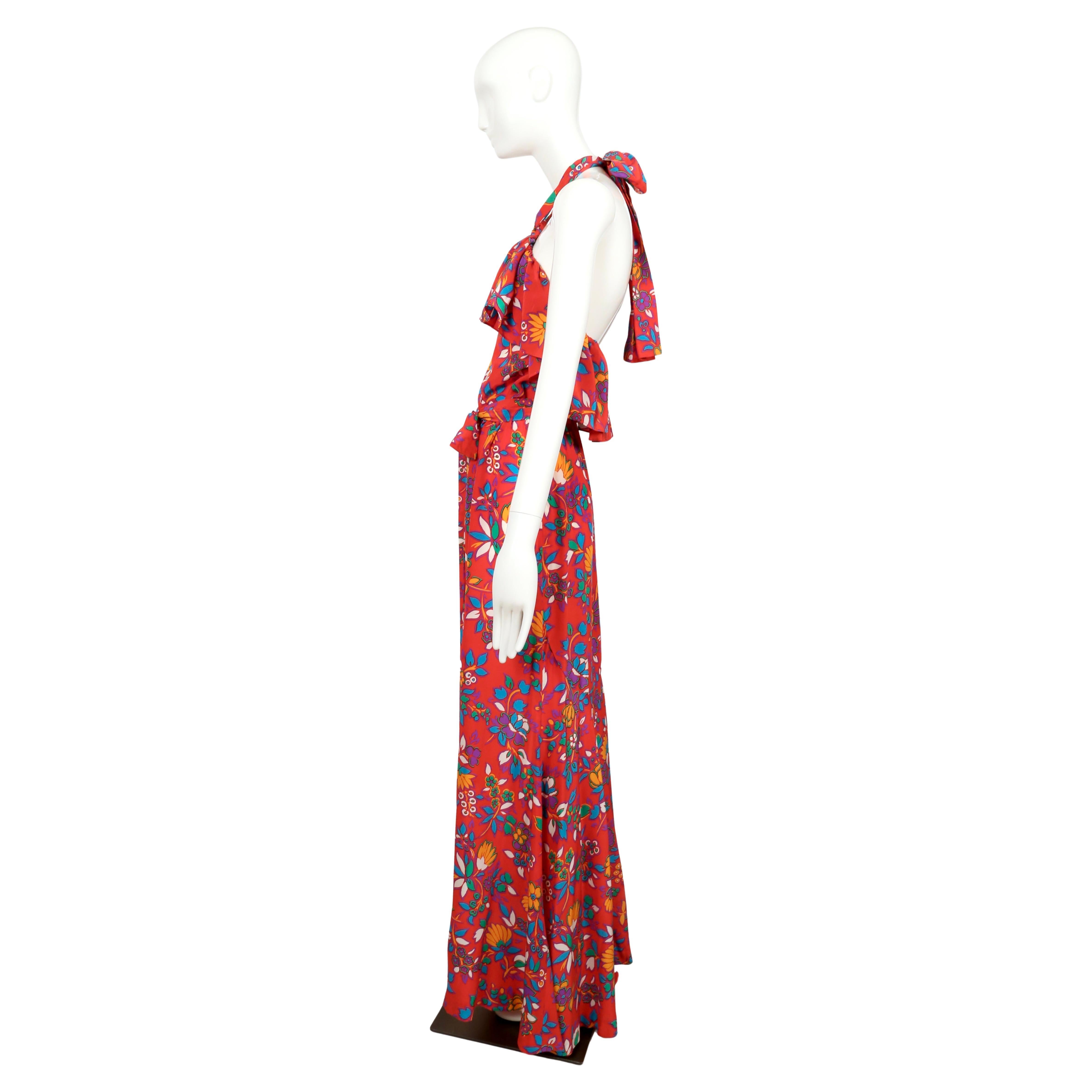 1983 YVES SAINT LAURENT vestido RUNWAY de seda floral roja en venta 3