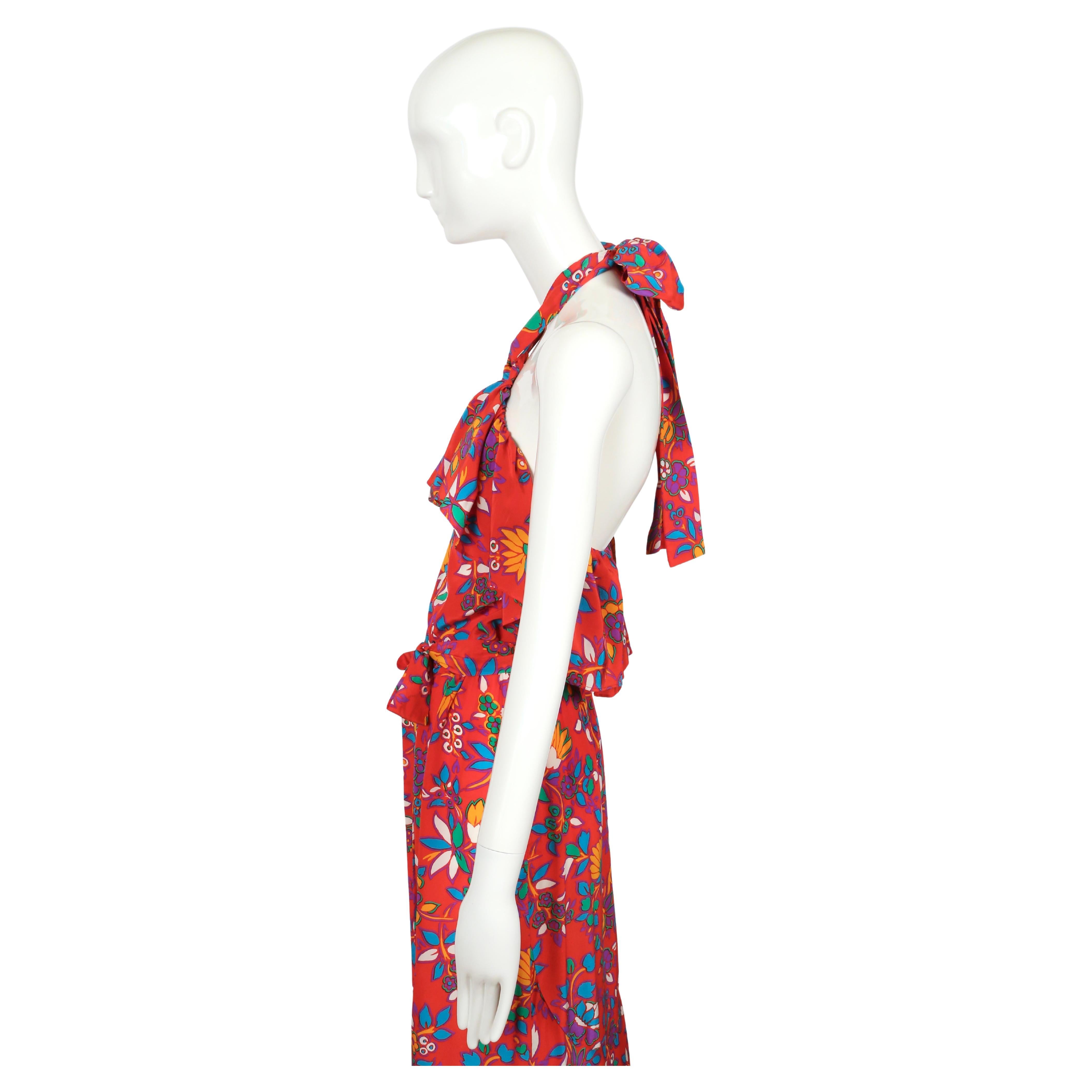 1983 YVES SAINT LAURENT vestido RUNWAY de seda floral roja en venta 4