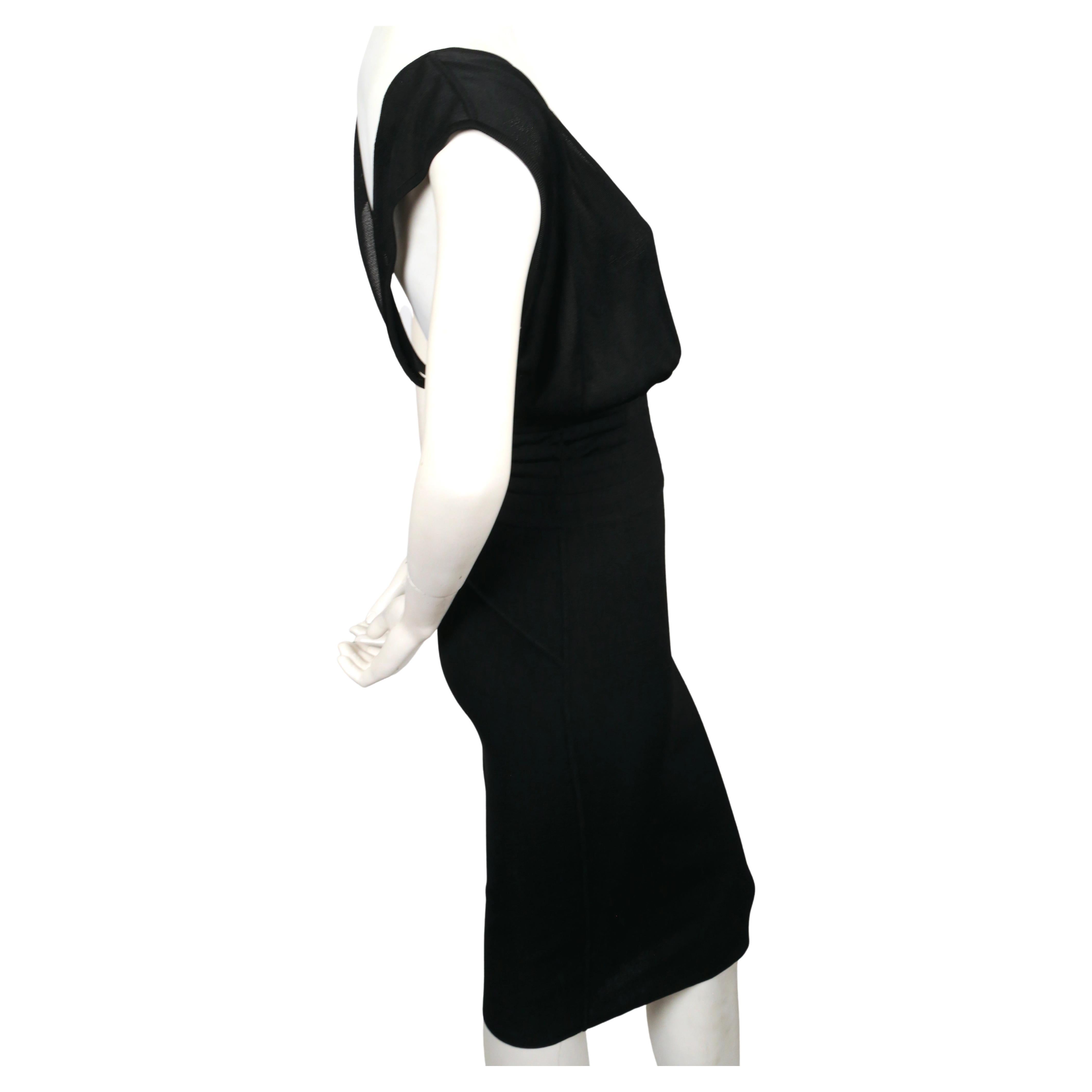 1984 AZZEDINE ALAIA robe en maille noire avec large ceinture élastique en vente 1