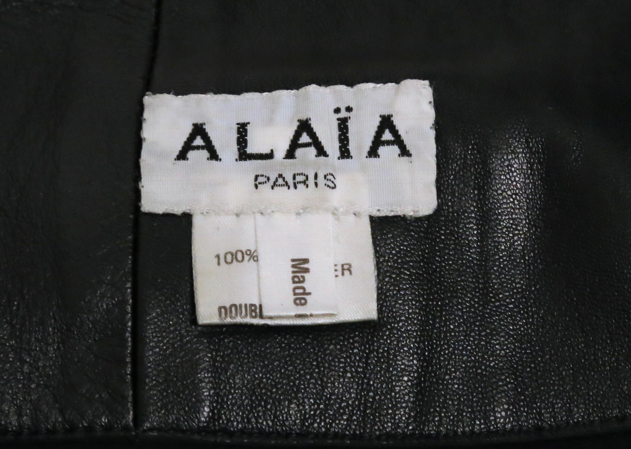 1984 AZZEDINE ALAIA black leather wrap skirt with side buckle For Sale 8