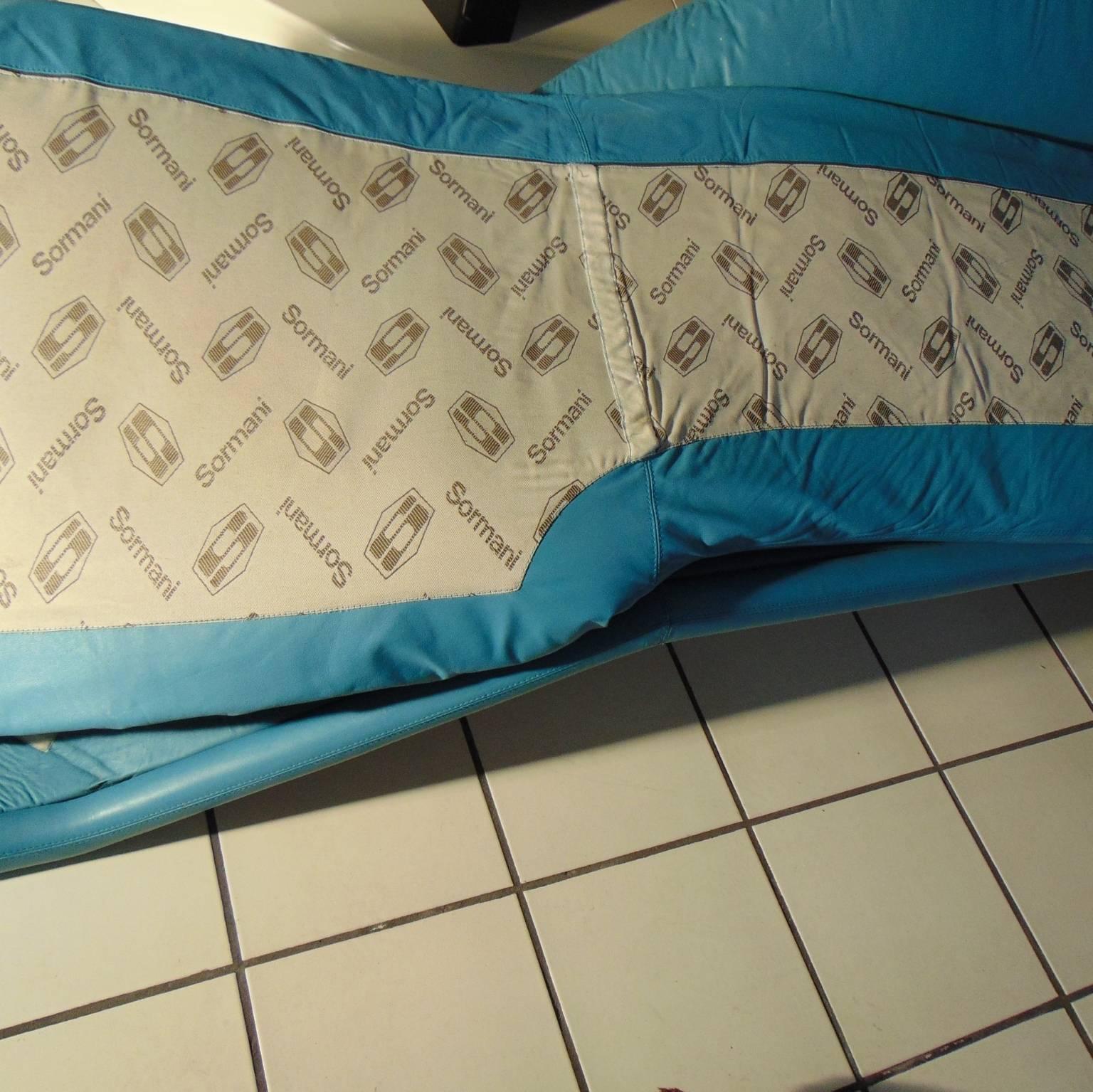 1984 Chaise Longue Turquoise Leather Miami Style Luigi Sormani Casabella Design 5