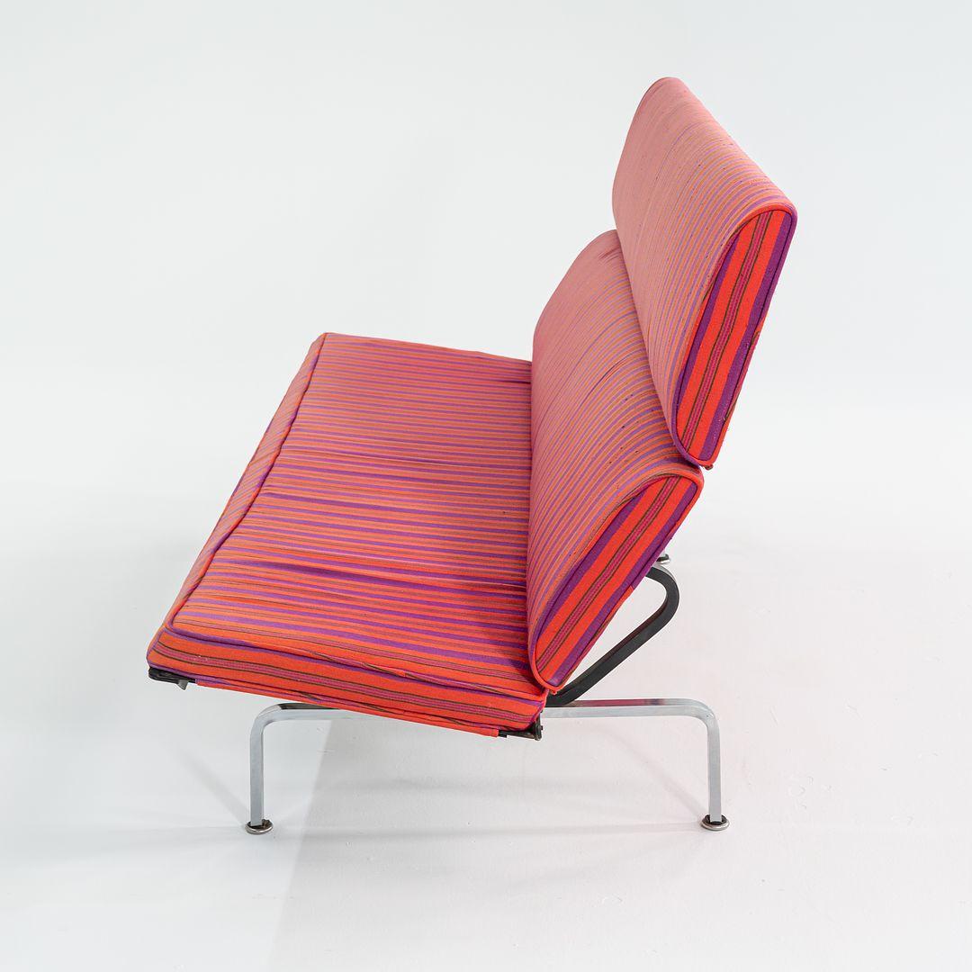 Moderne 1984 Canapé Eames Herman Miller Compact avec tissu à rayures Alexander Girard Miller en vente