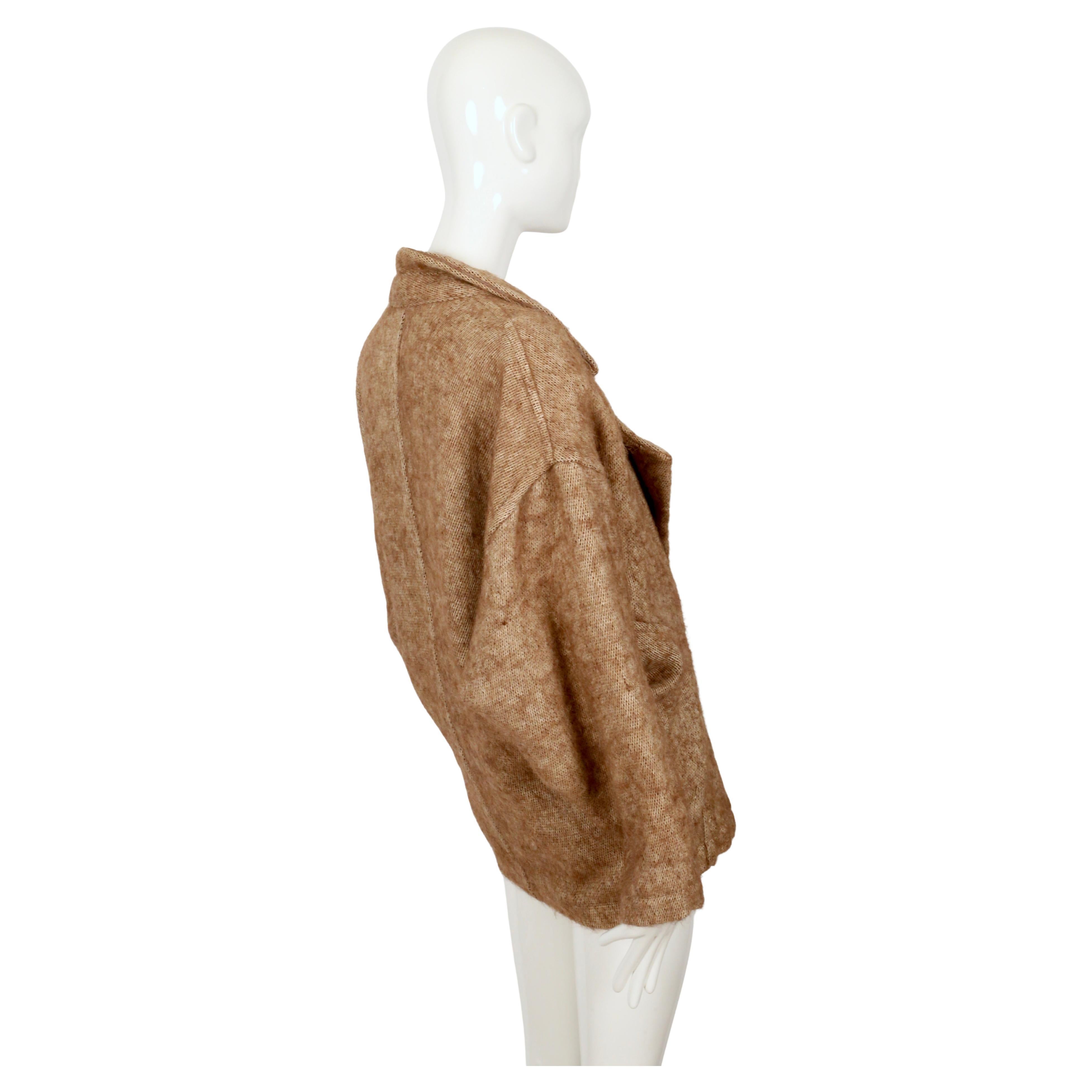 Manteau RUNWAY 1984 Issey Miyake en alpaga et lin avec fermeture à genouillère décorative. en vente 5