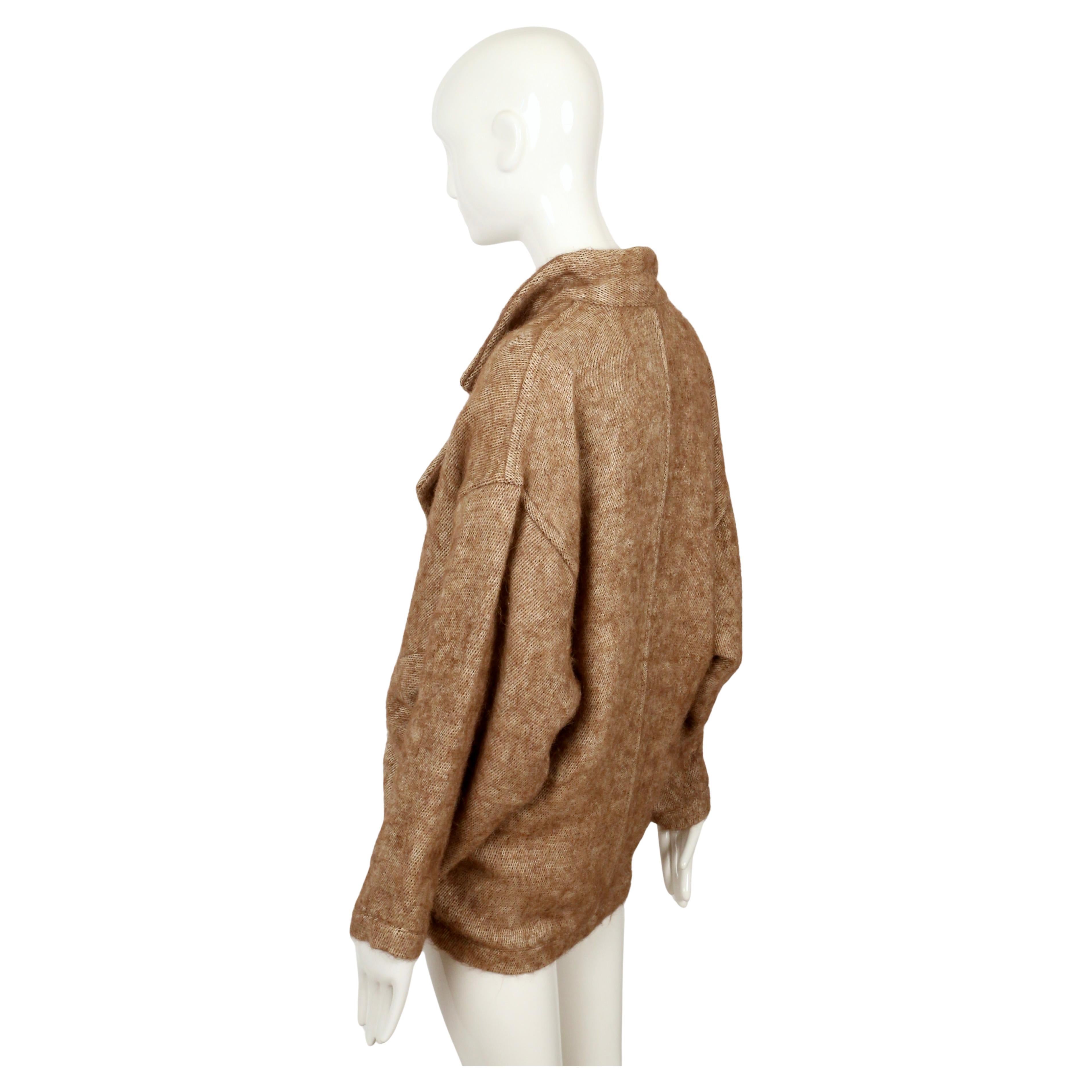 Manteau RUNWAY 1984 Issey Miyake en alpaga et lin avec fermeture à genouillère décorative. en vente 3