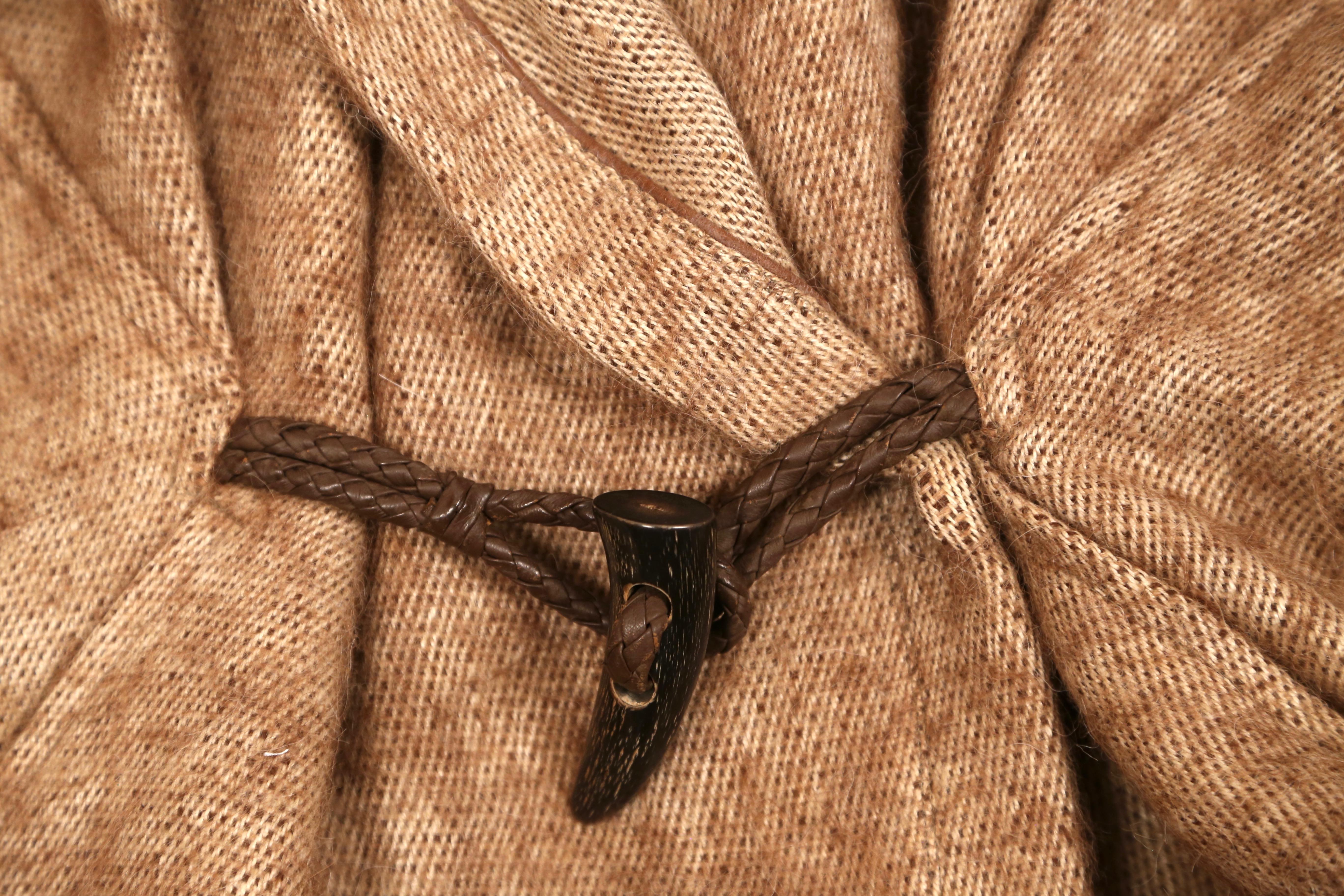 1984 ISSEY MIYAKE alpaca and linen RUNWAY coat with horn toggle closure.  For Sale 3