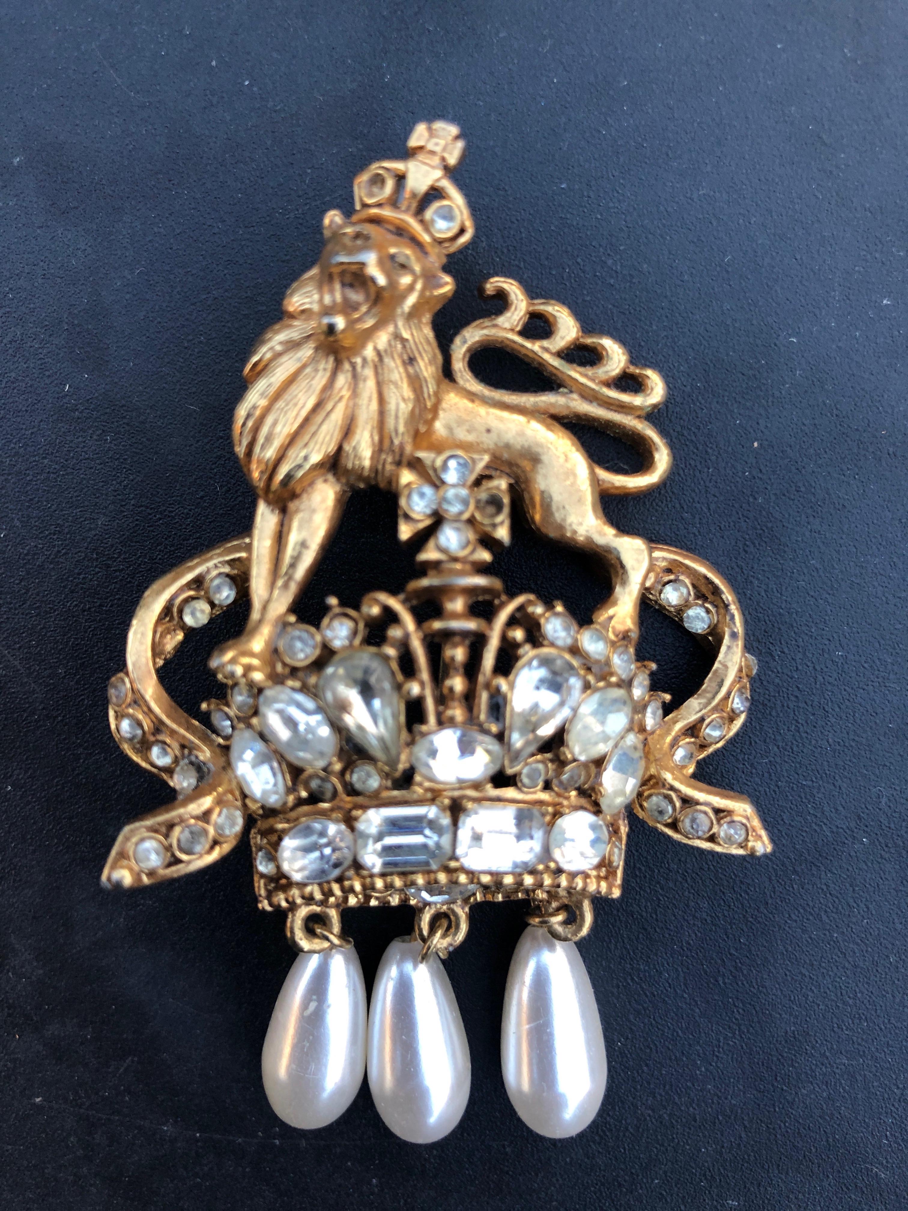 Women's or Men's 1984 R. Serbin Crystal Rampant Lion Royal Crest Brooch Pin with Pearl Drops