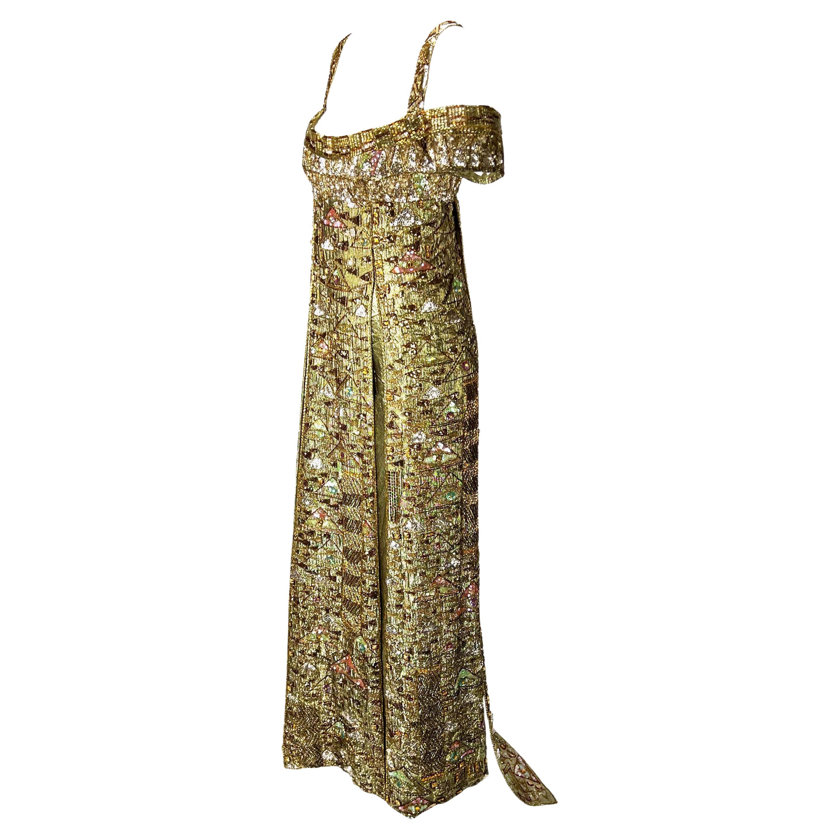 1984 Ray Aghayan für Barbra Streisand Maßgefertigtes Kleid aus goldener Lamé mit Perlenbesatz im Angebot 2