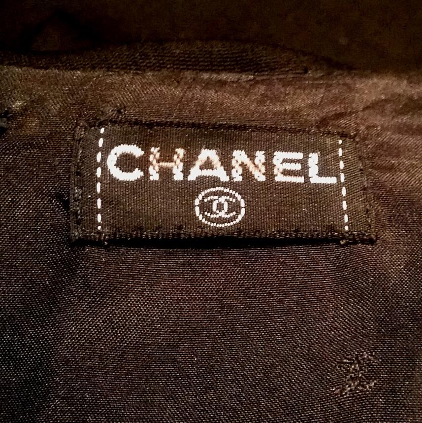 De las mujeres 1984 Pasarela Chanel Documentada Vestido de esmoquin de Karl Lagerfeld en venta