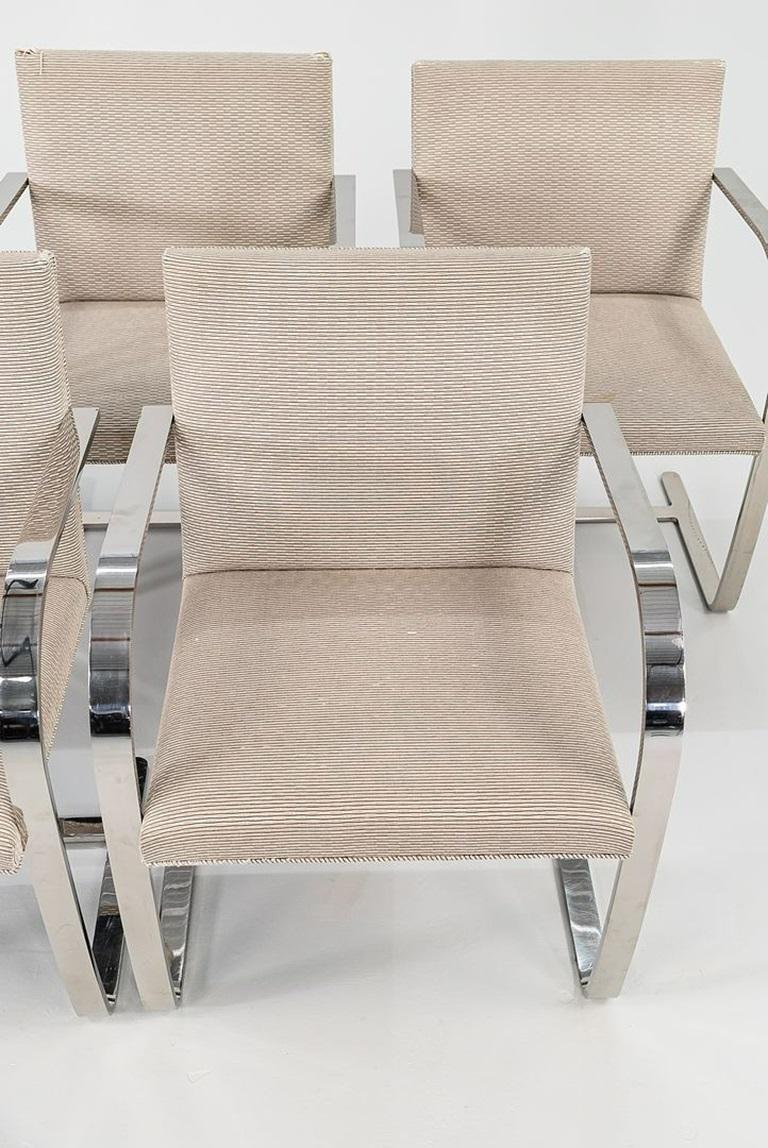 1984 Set aus sechs Mies van der Rohe für Knoll Flachen Barstühlen Brno in Grau im Angebot 4