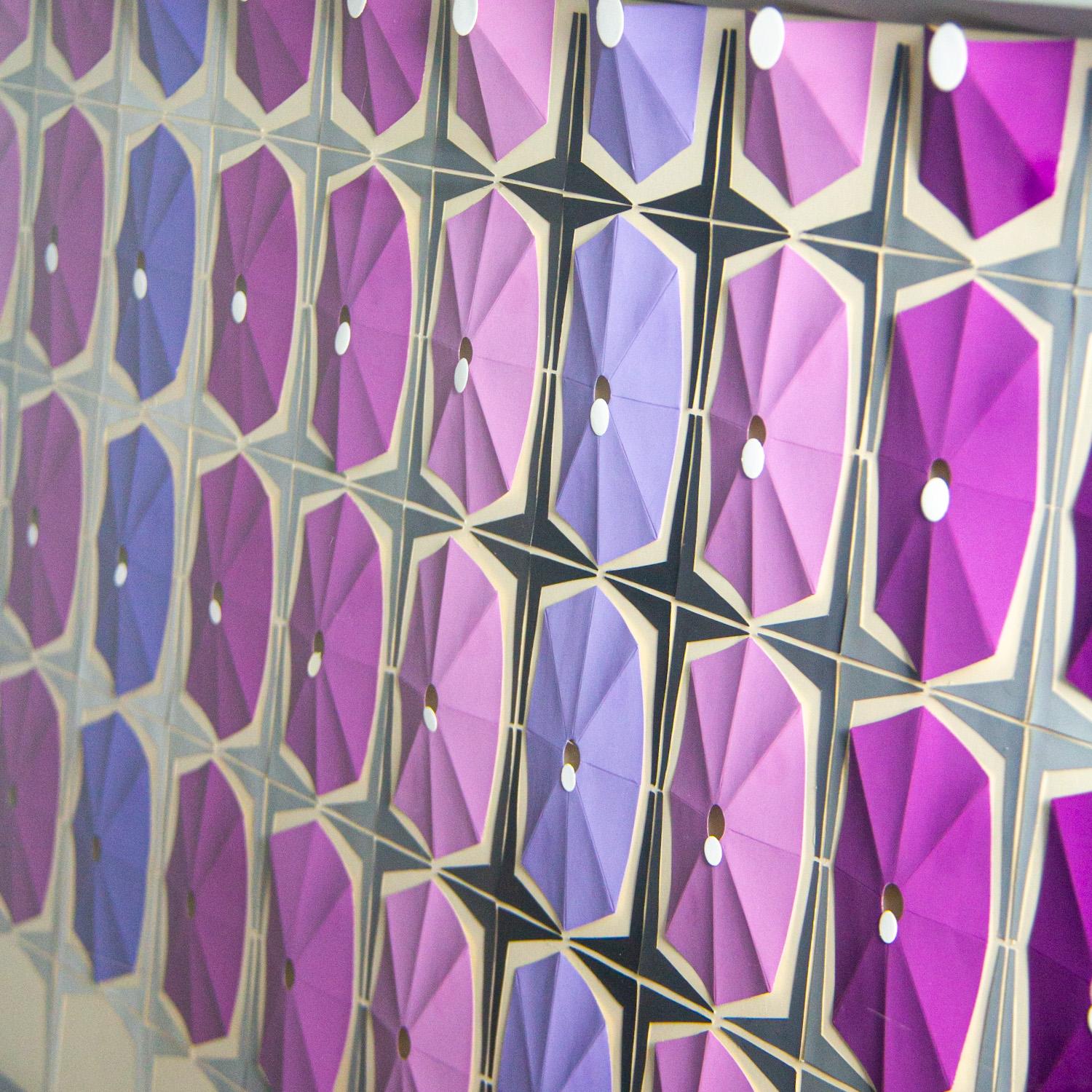 1984 Signé Abstract Geometric Large Scale 2D Origami Foldes Paper Art Piece en vente 8
