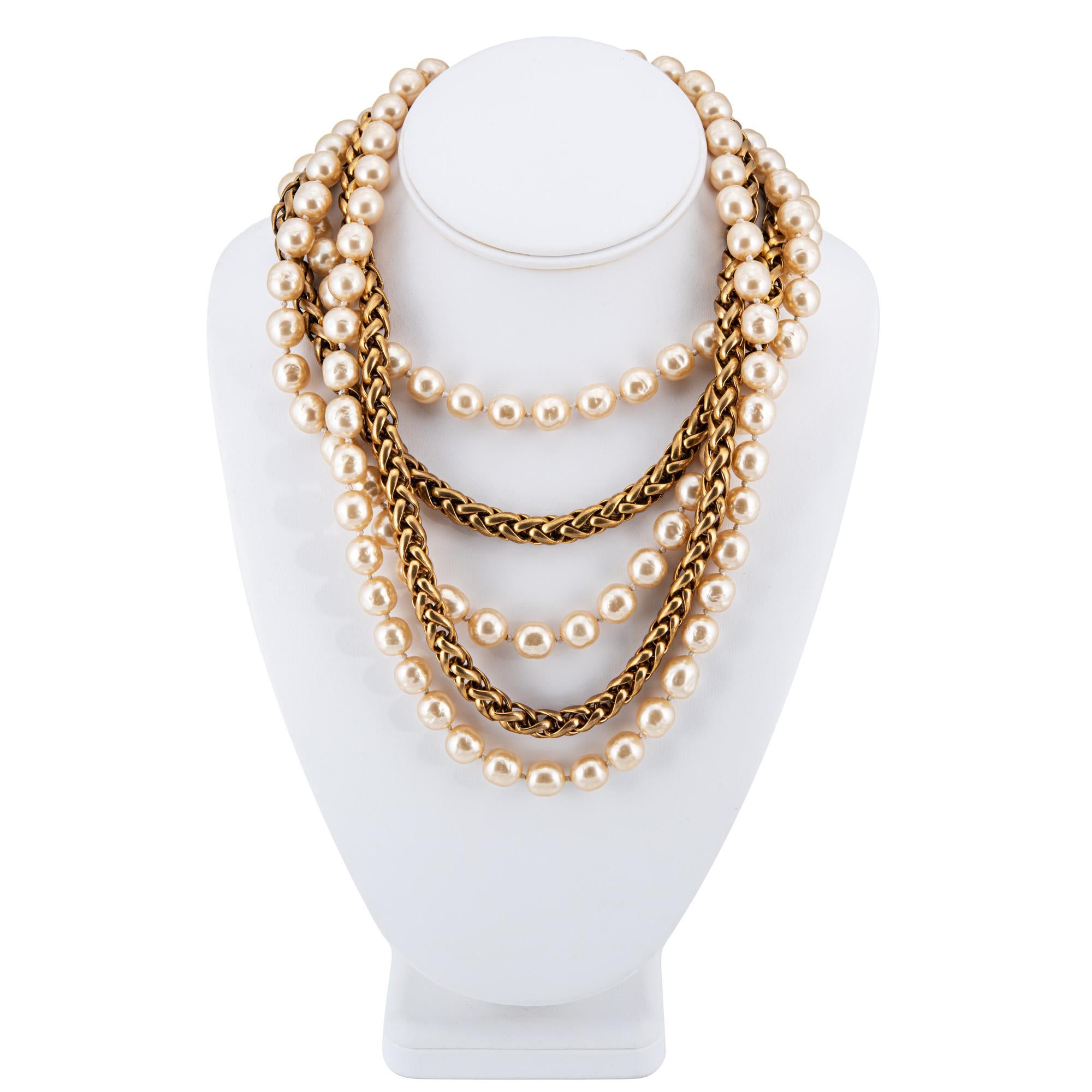 collier chanel ras-de cou