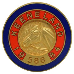 Épingle émaillée vintage Keenland Member Pin Eamel Badge Horse Racing Équestre 1""" de 1984