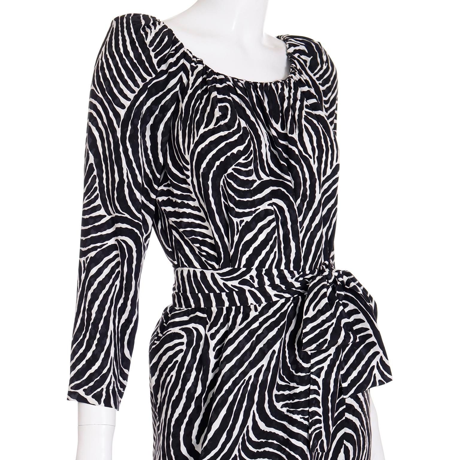 1984 Yves Saint Laurent Runway 2 piece Abstract Black Stripe Silk Dress For Sale 3