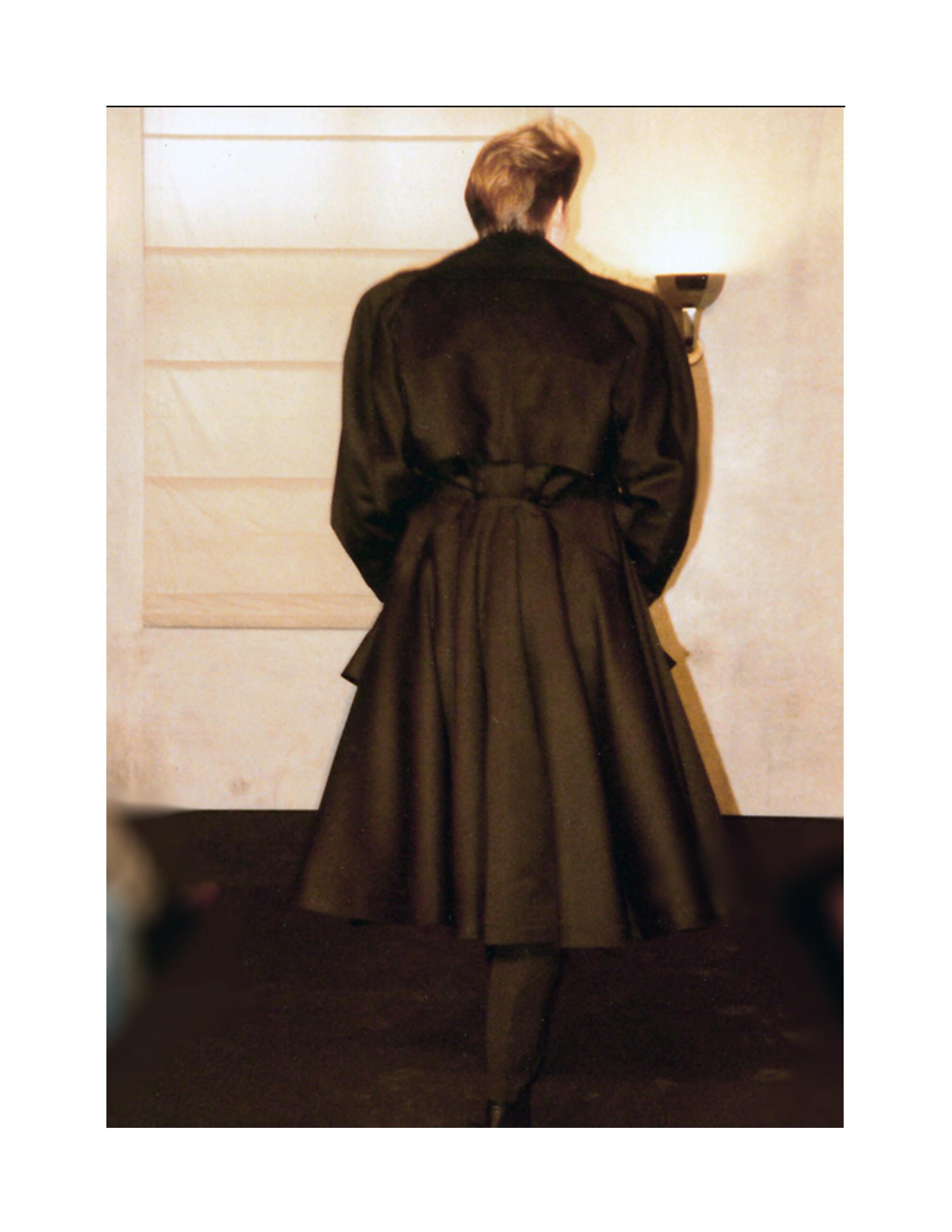 1985 Cappotto RUNWAY in gabardine di lana nera AZZEDINE ALAIA in vendita 10