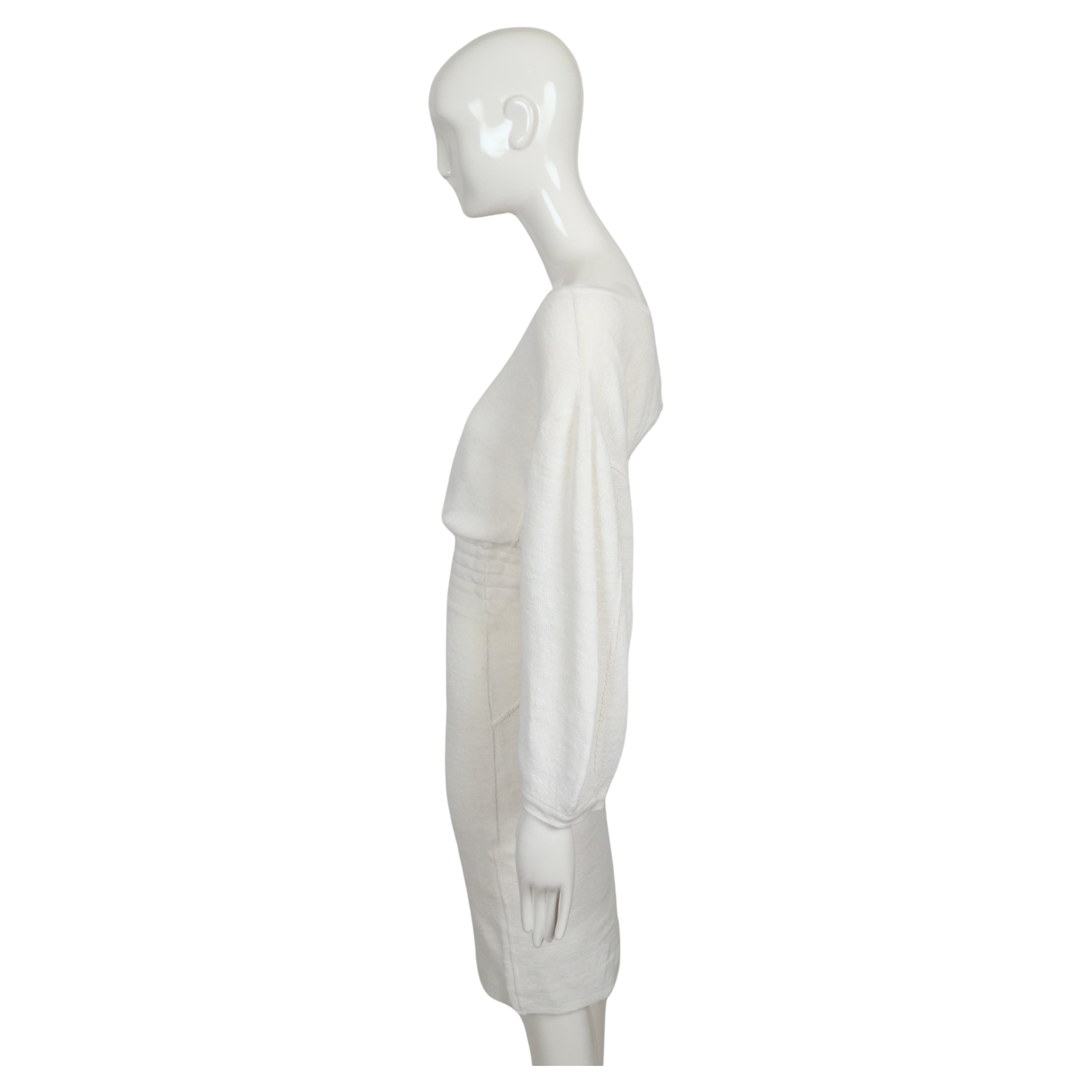 1985 AZZEDINE ALAIA Vestido de lino blanco roto con cintura elástica y corte en la espalda en Bueno estado para la venta en San Fransisco, CA