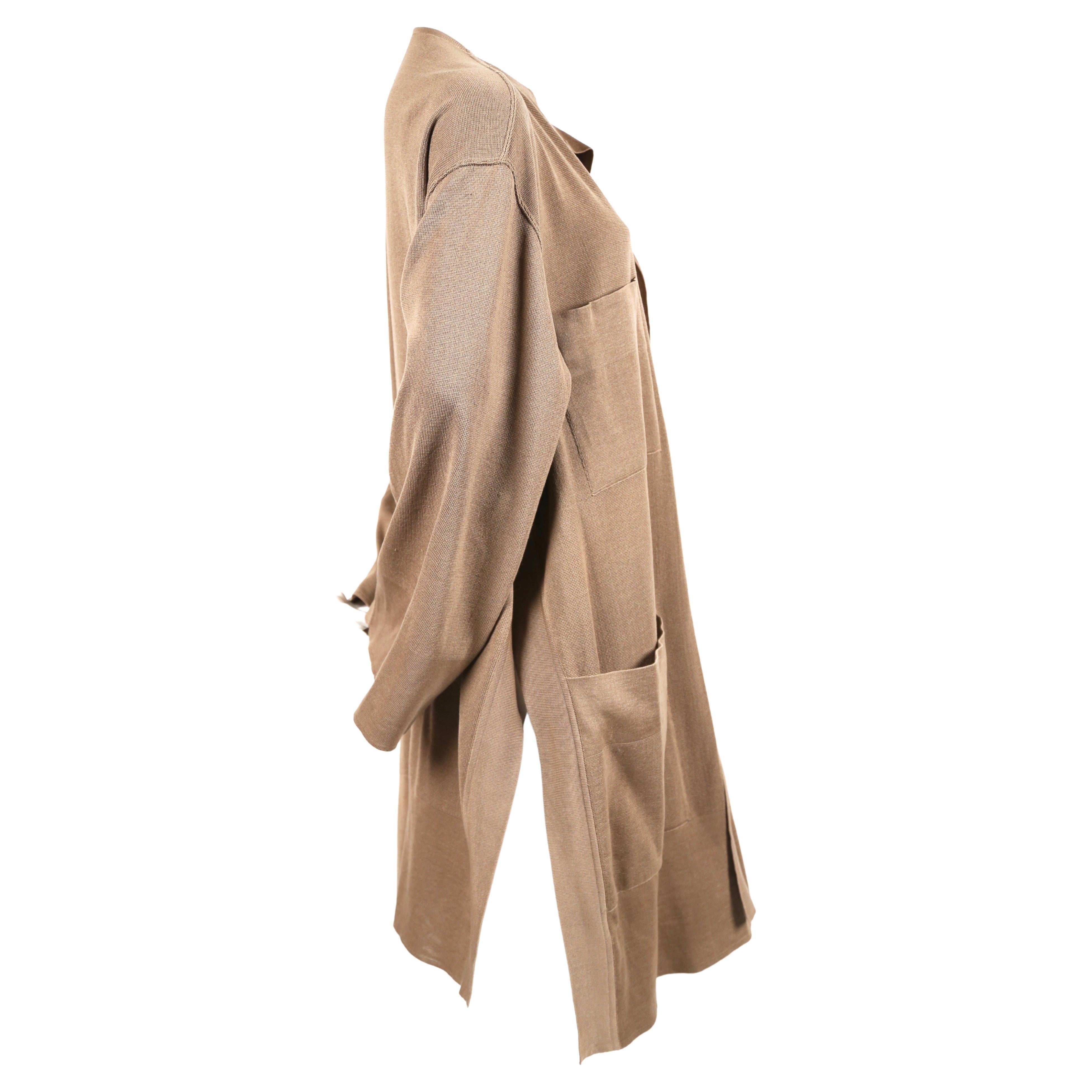 1985 AZZEDINE ALAIA oversized tan cardigan sweater coat with pockets In Good Condition For Sale In San Fransisco, CA