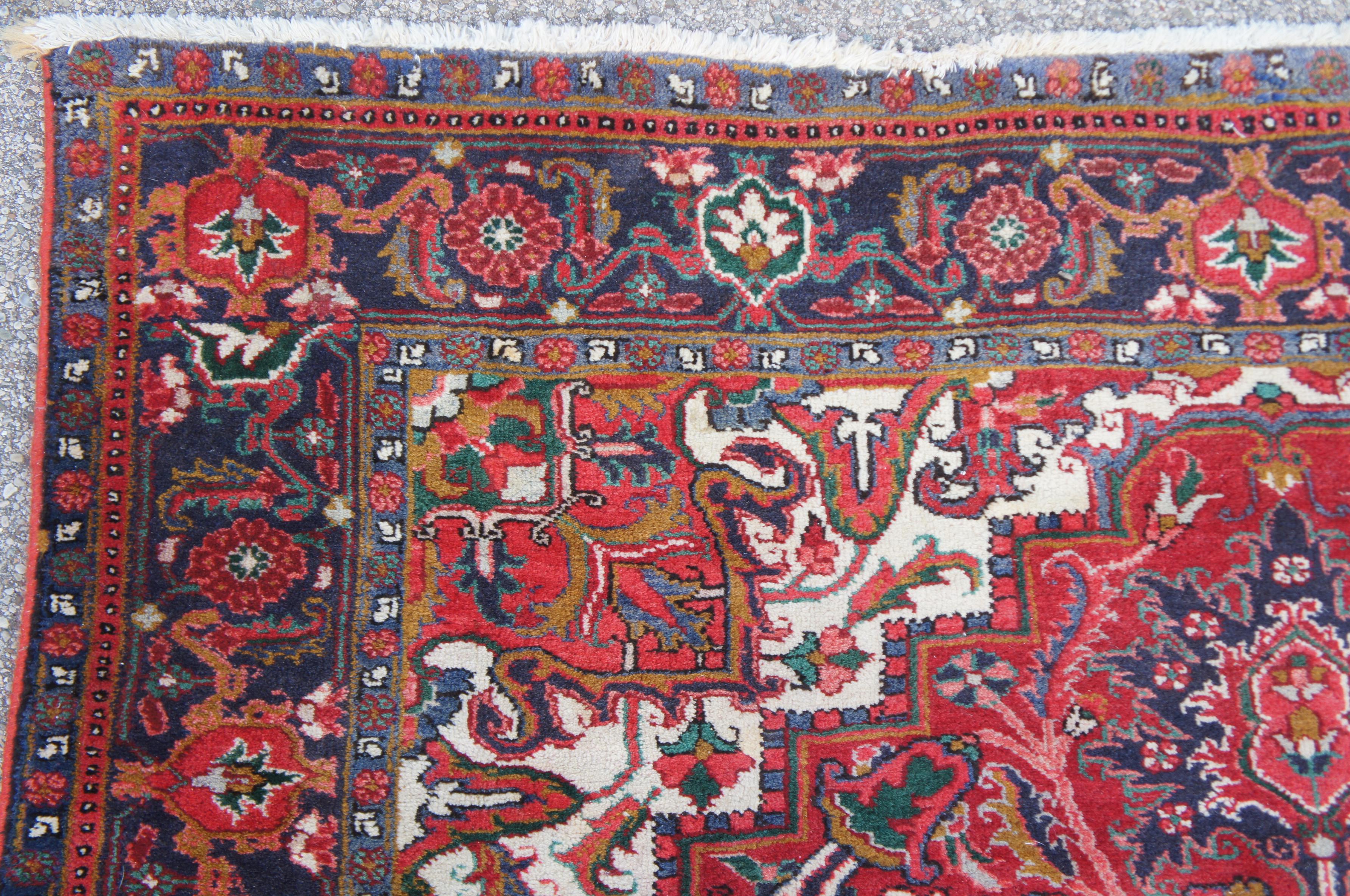 1985 Bakhtiar Iran 100% Wool Floral Medallion Area Rug Carpet In Good Condition For Sale In Dayton, OH