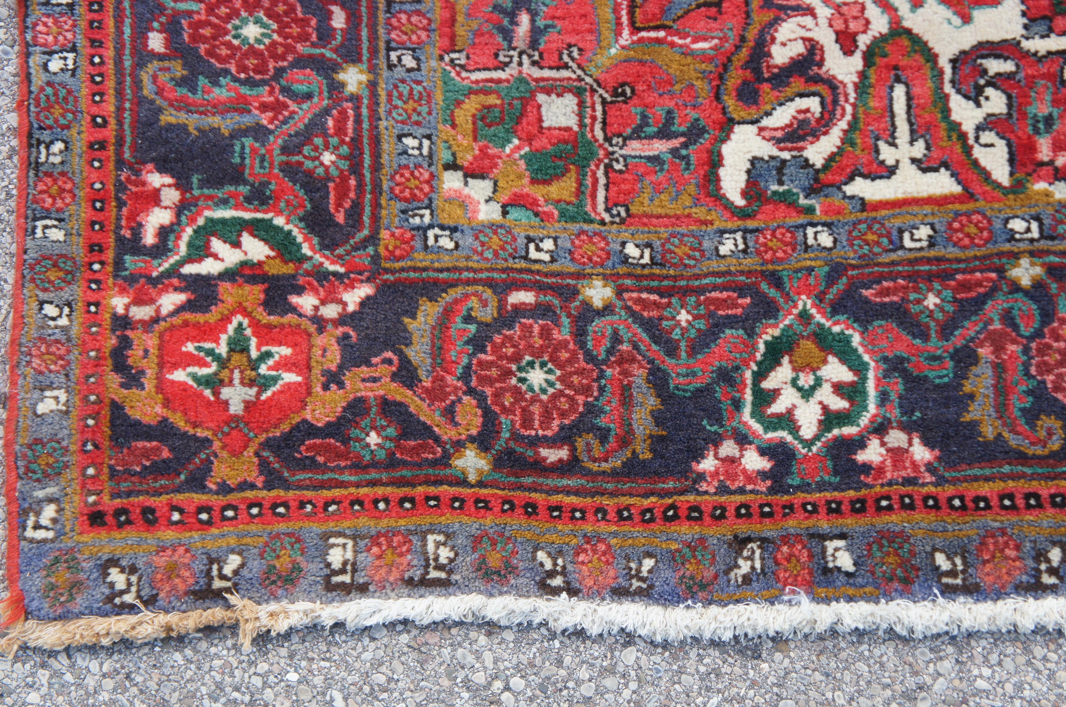 1985 Bakhtiar Iran 100% Wool Floral Medallion Area Rug Carpet For Sale 1