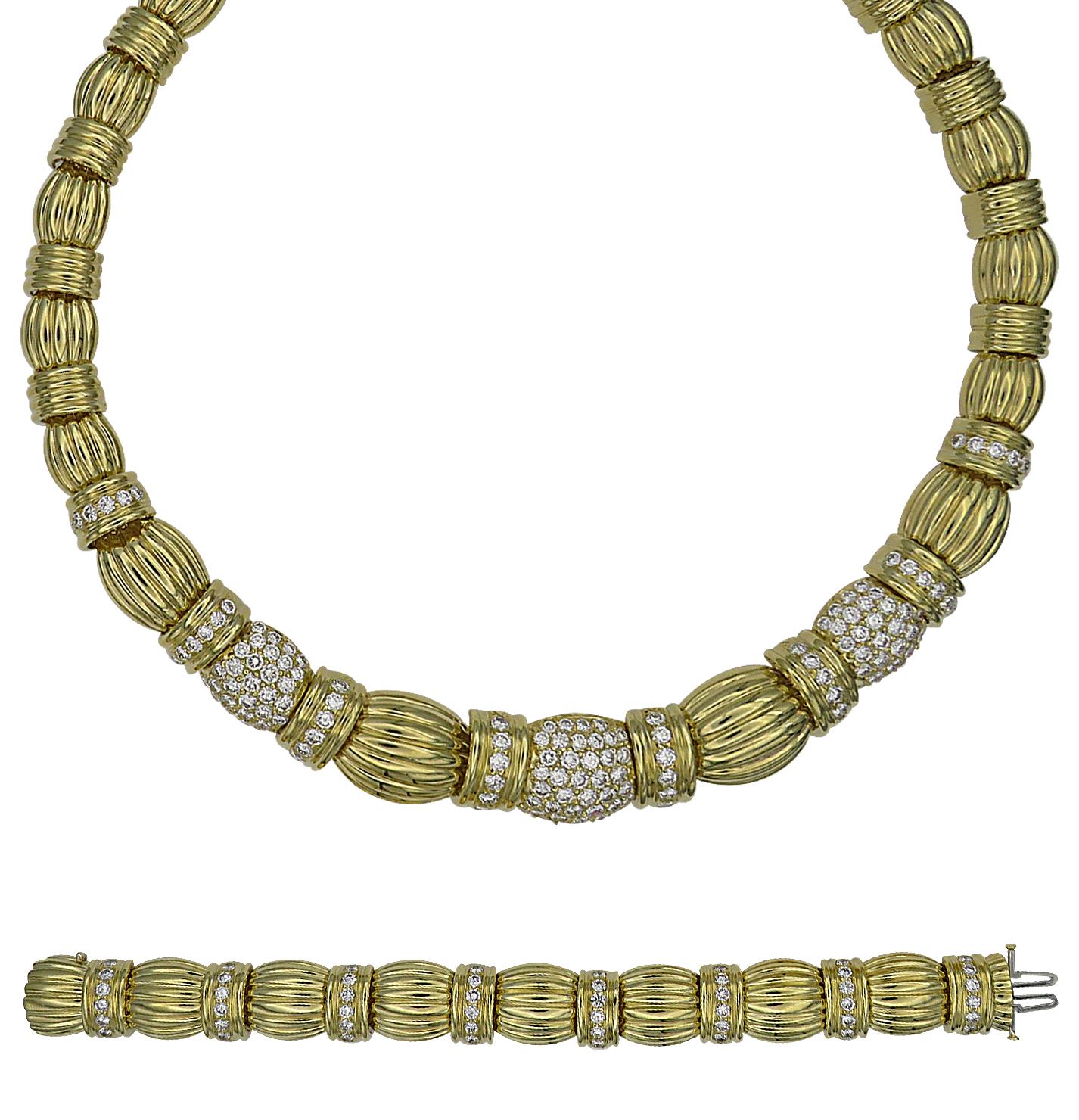 Round Cut 19.85 Carat Diamond Necklace and Bracelet Set
