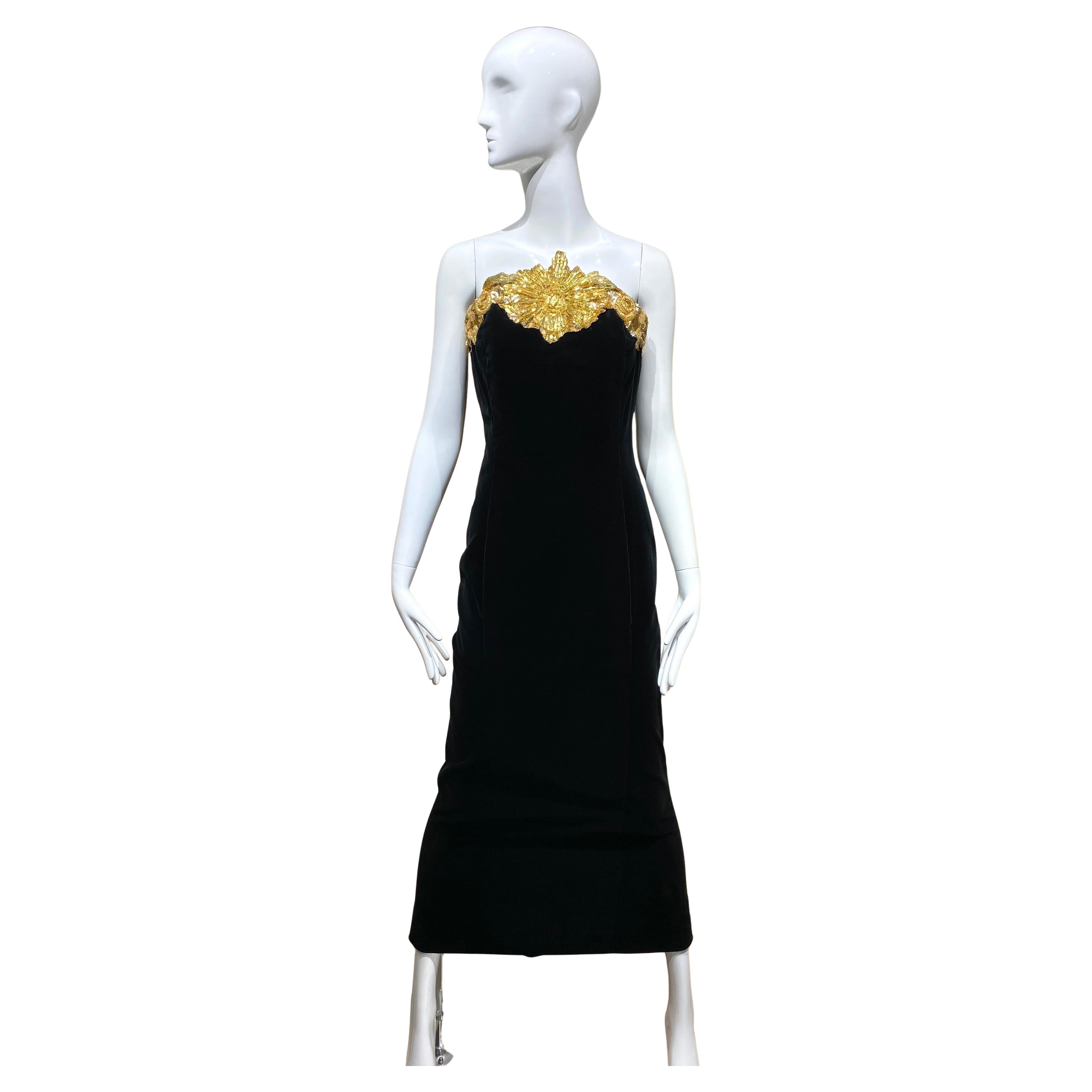 1985 CHANEL Runway Documented Velvet noir Strapless with Gold Lame