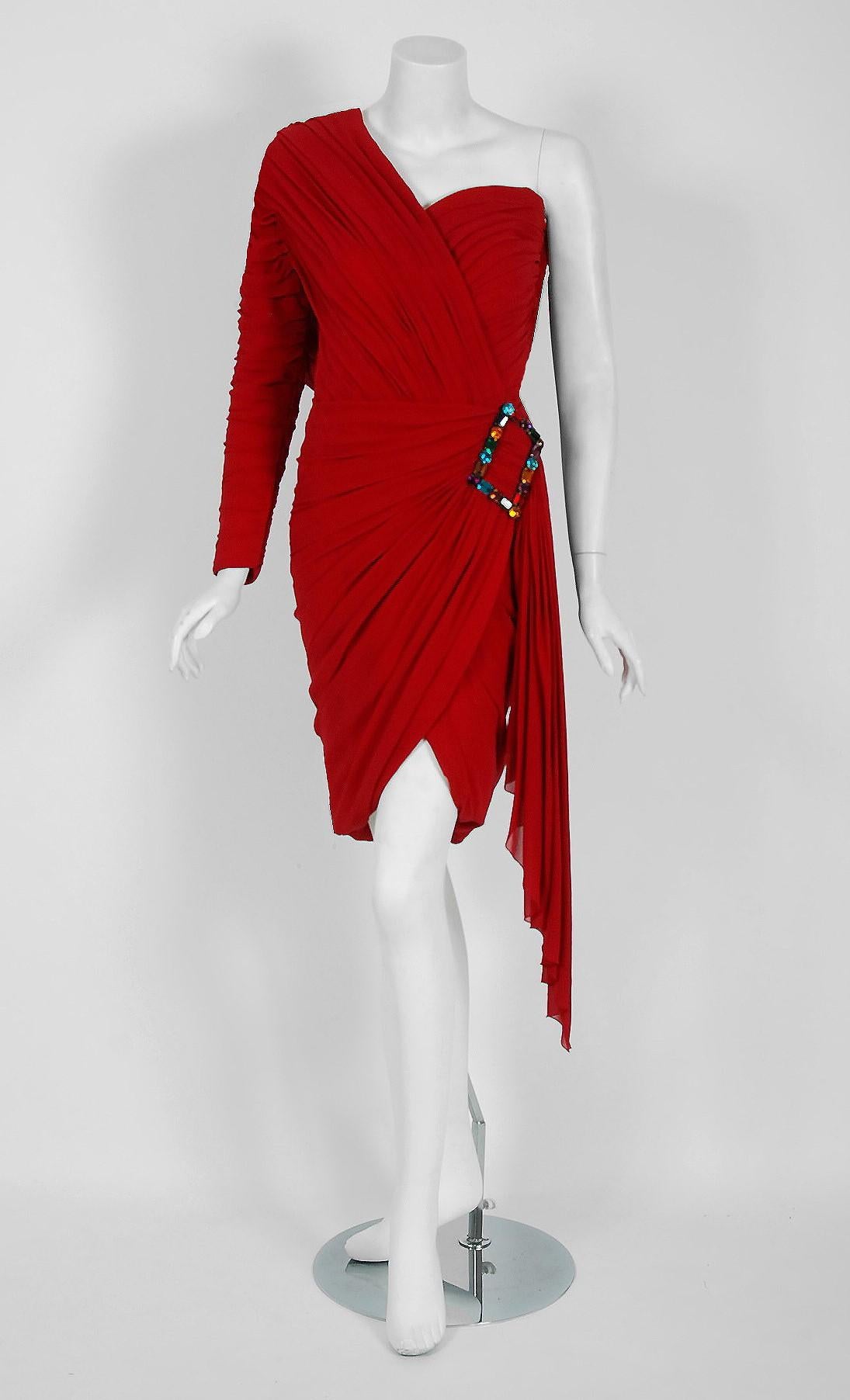 This seductive silk-crepe cocktail, in the most beautiful silhouette, is pure couture perfection. Jean Patou's affinity for tailored design and elaborate materials is wonderful for the modern woman. After Jean Patou's death in 1936, Henri Giboulet