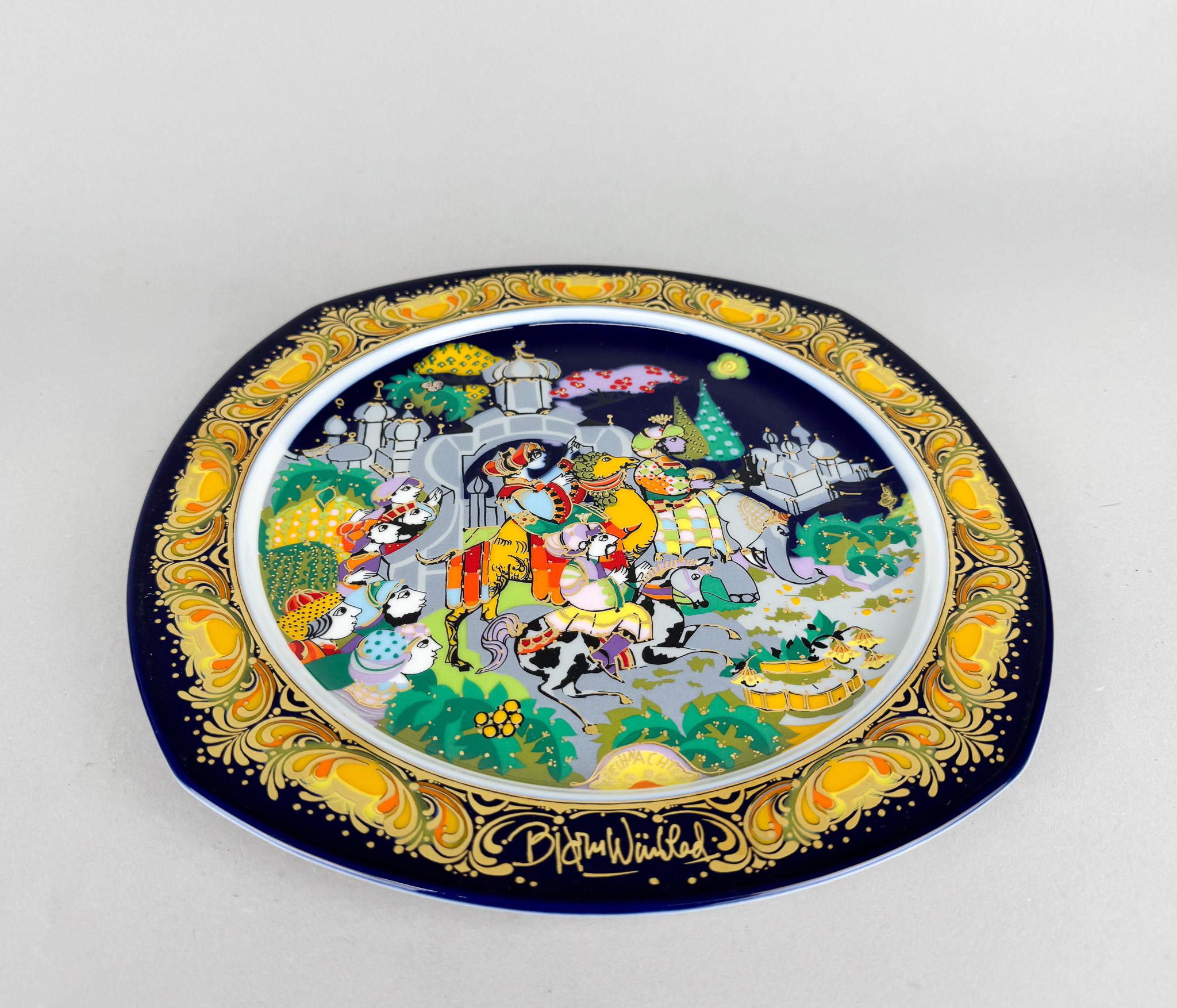 Late 20th Century 1985 Christmas Rosenthal Porcelain Plate by by Bjorn Wiinblad in Original Box For Sale