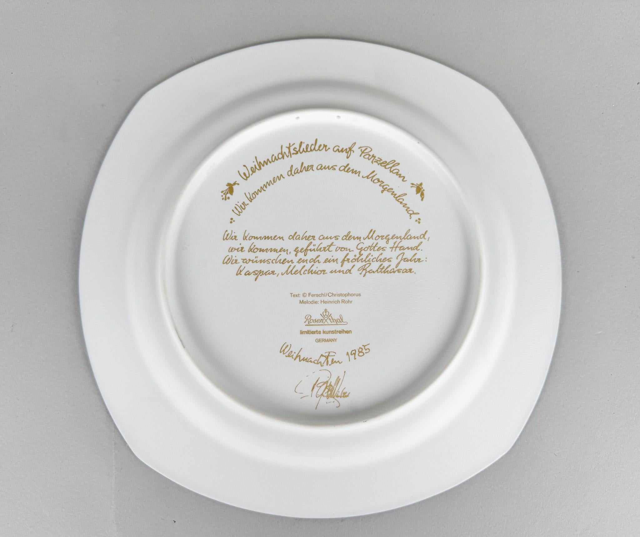 1985 Christmas Rosenthal Porcelain Plate by by Bjorn Wiinblad in Original Box For Sale 2