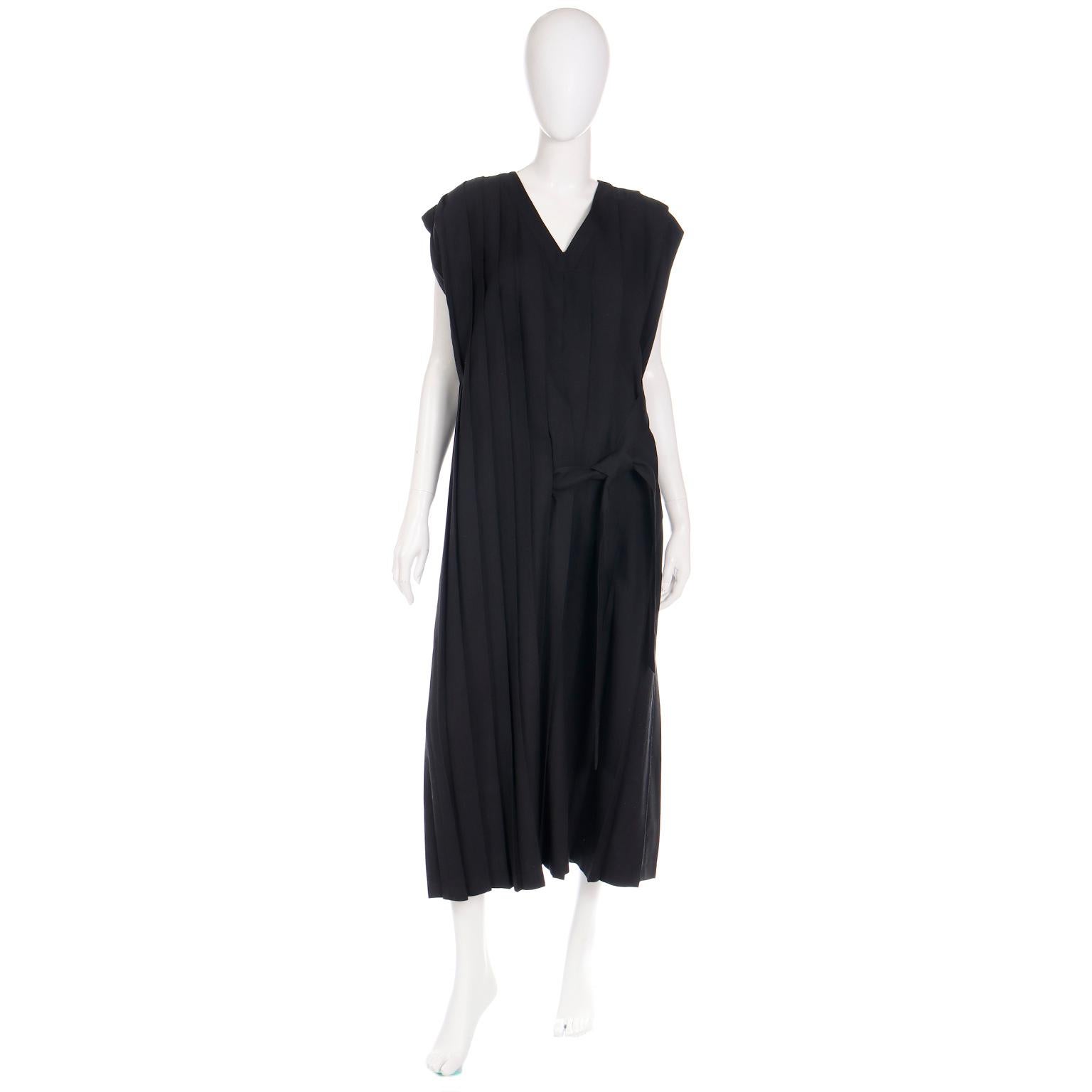 1985 Comme de Garcons Pleated Black Avant Garde Sleeveless Dress Rei Kawakubo For Sale 6
