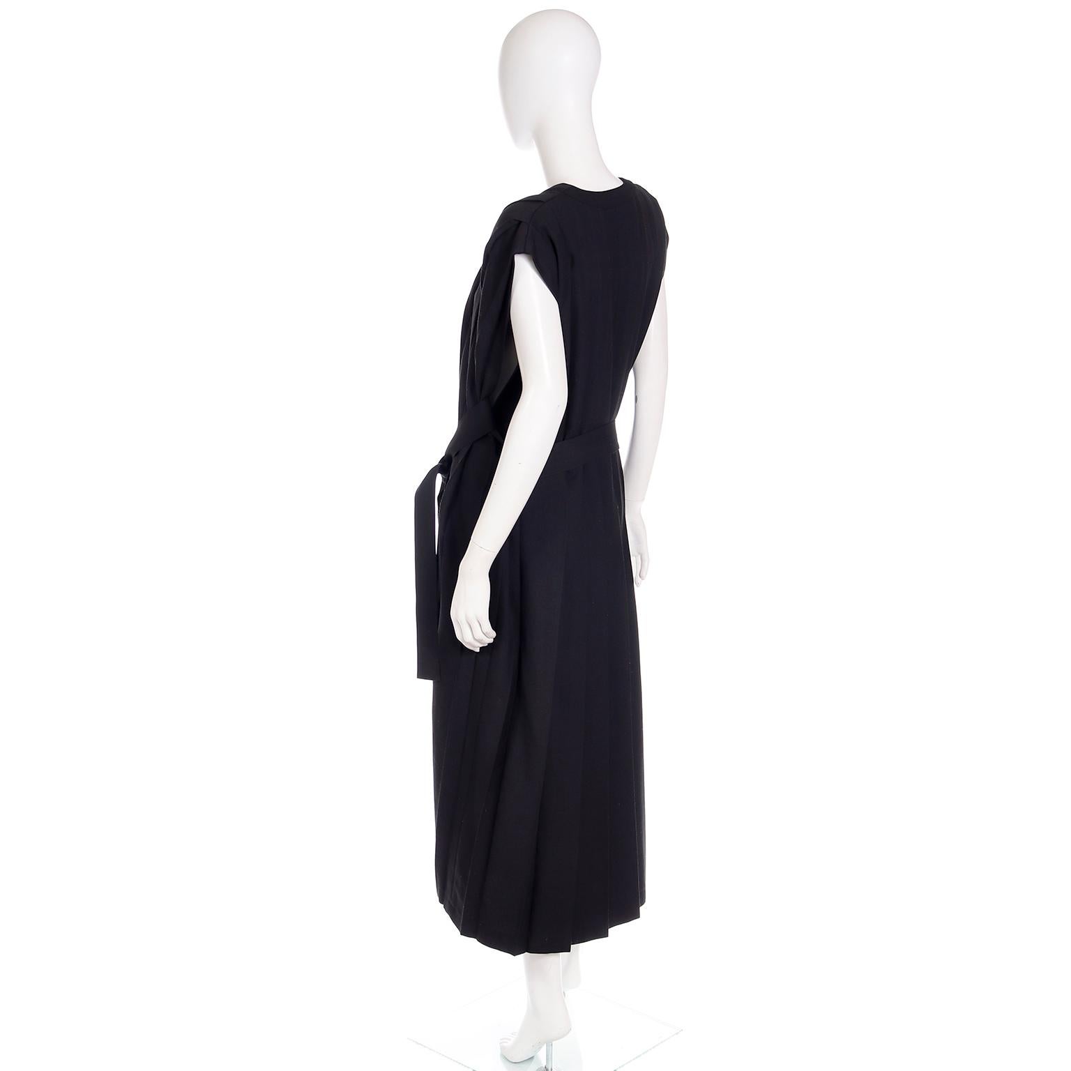 1985 Comme de Garcons Pleated Black Avant Garde Sleeveless Dress Rei Kawakubo For Sale 7