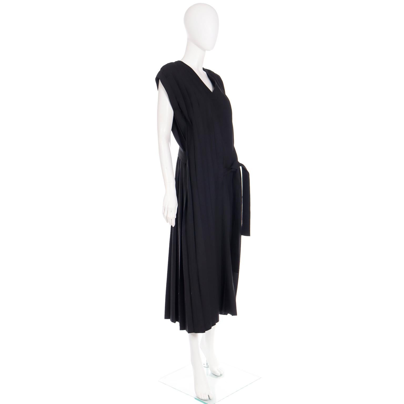 1985 Comme de Garcons Pleated Black Avant Garde Sleeveless Dress Rei Kawakubo For Sale 9