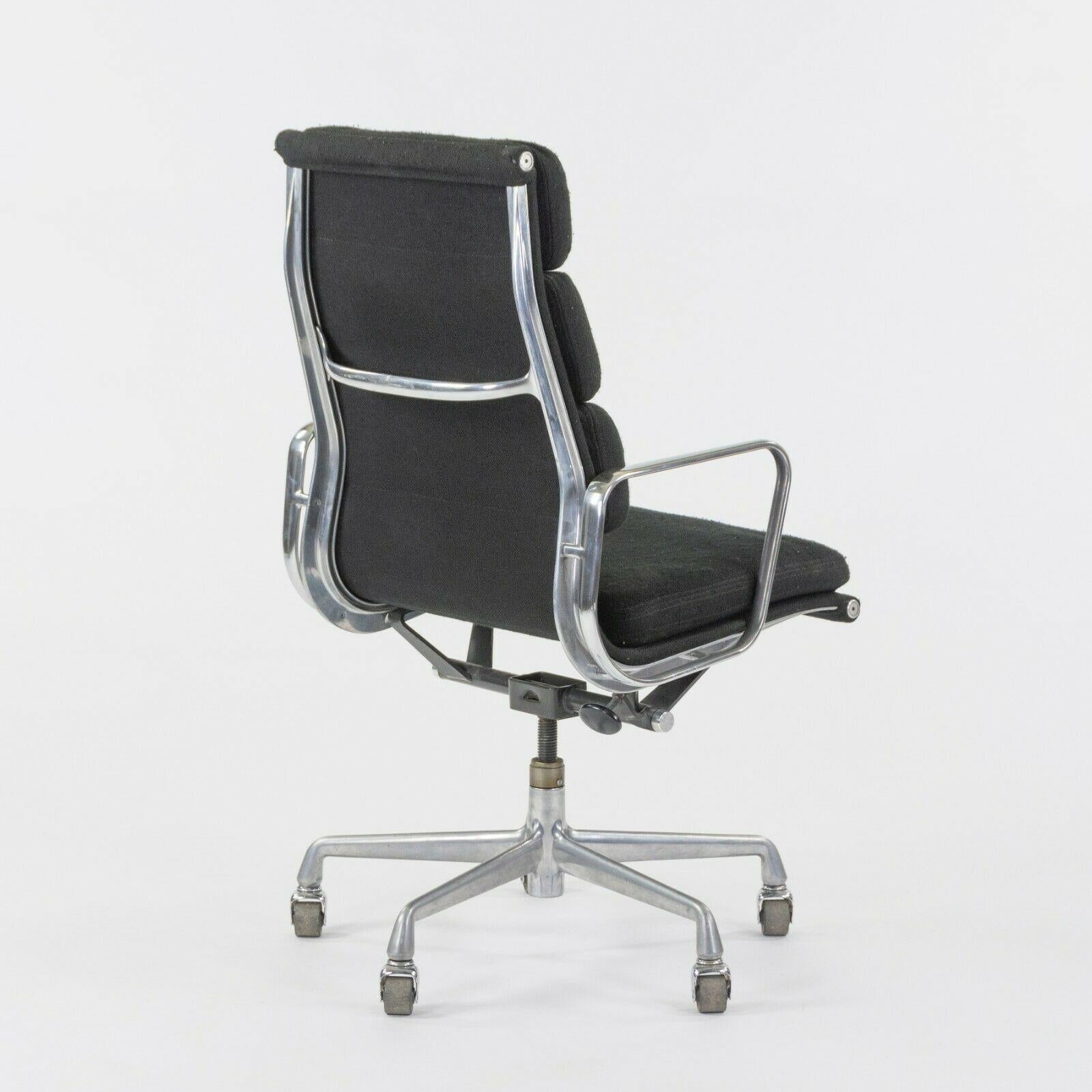 Moderne Chaise de bureau à haut dossier en tissu Herman Miller Eames Aluminum Group, 1985 en vente