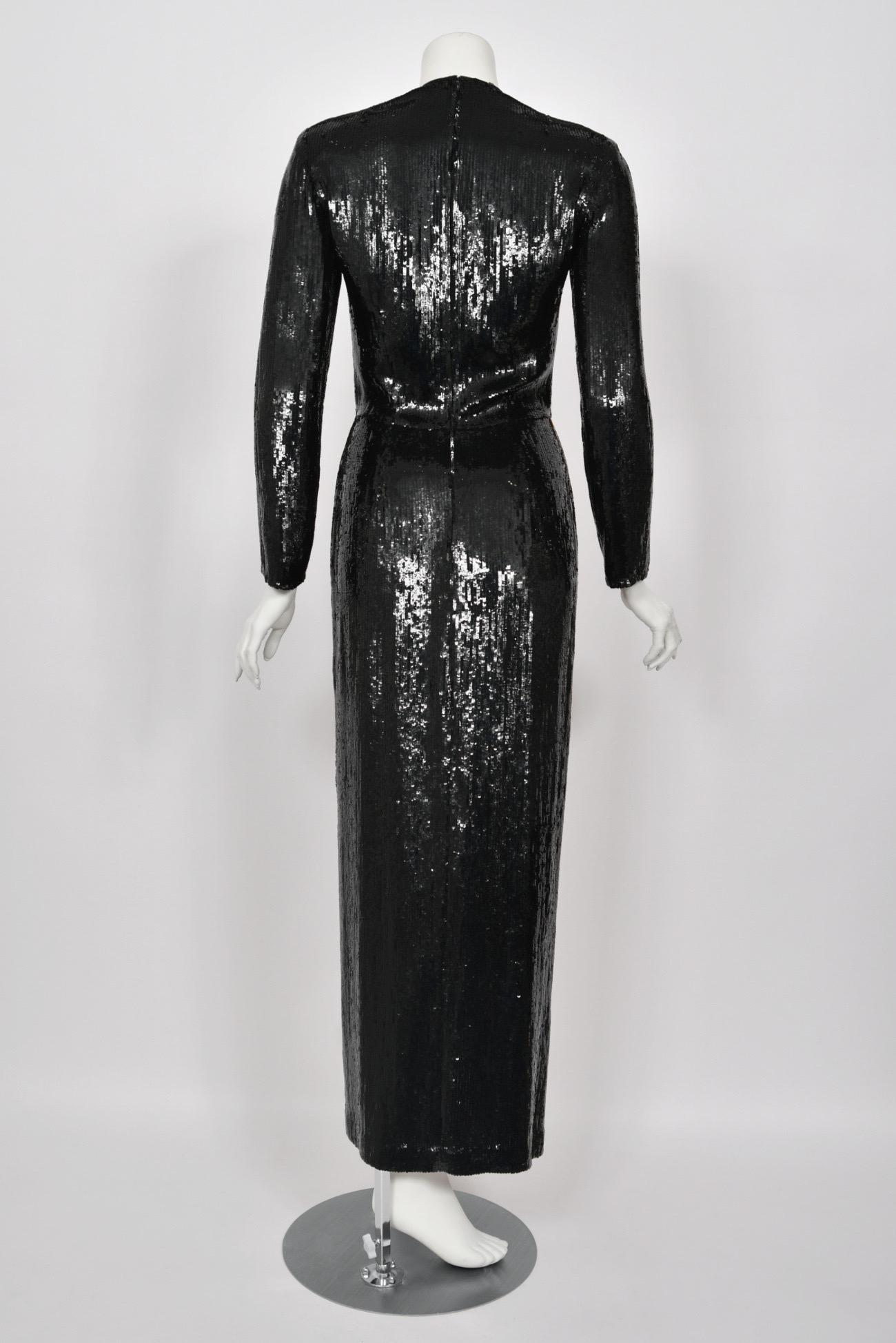 1985 Geoffrey Beene Documented Black & Gold Fully-Sequin 'Cindy Crawford' Gown For Sale 9