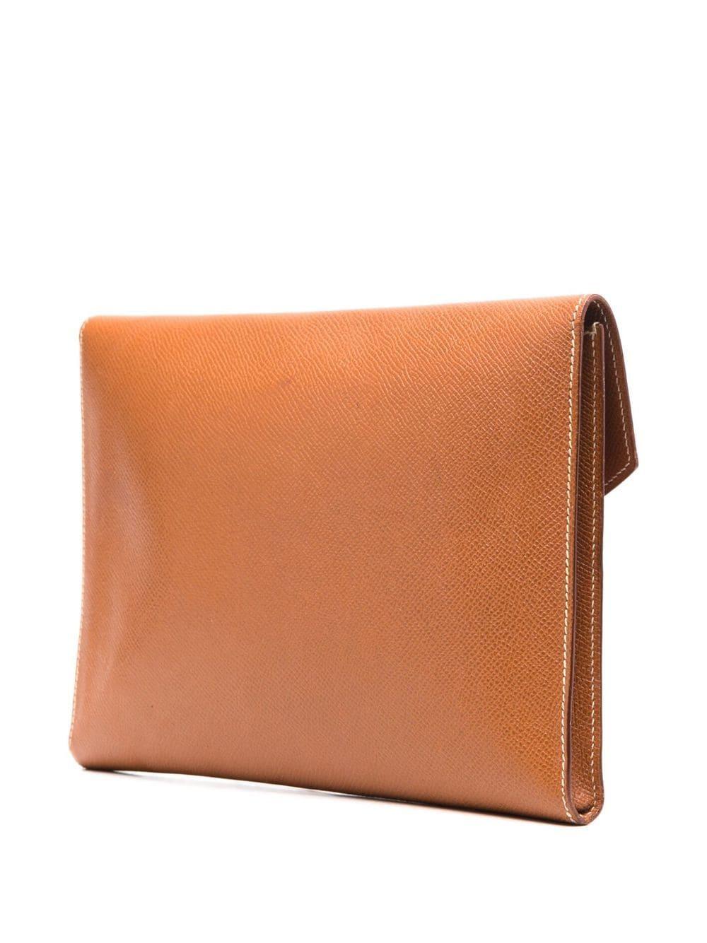 1985 Hermes Camel Courchevel Leather Rio Clutch Bag  In Good Condition In Paris, FR