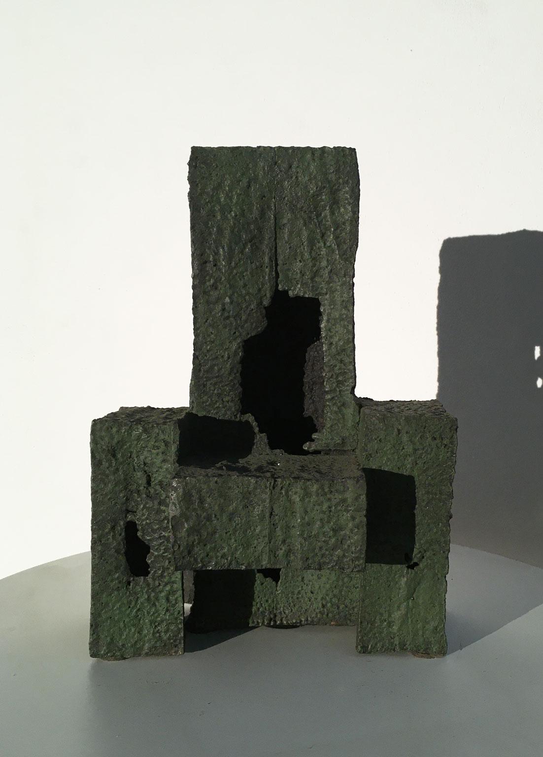 Abstrakte Skulptur aus Gusseisen von Urano Palma, Thron aus Gusseisen, Italien, 1985 im Angebot 4