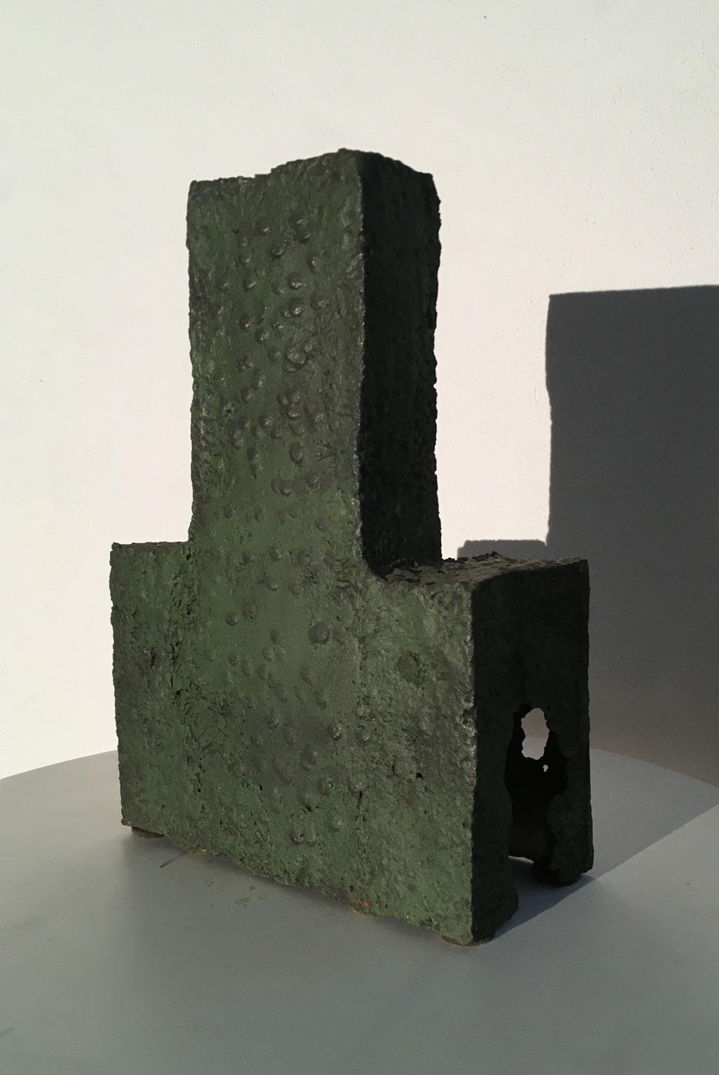 Abstrakte Skulptur aus Gusseisen von Urano Palma, Thron aus Gusseisen, Italien, 1985 im Angebot 1