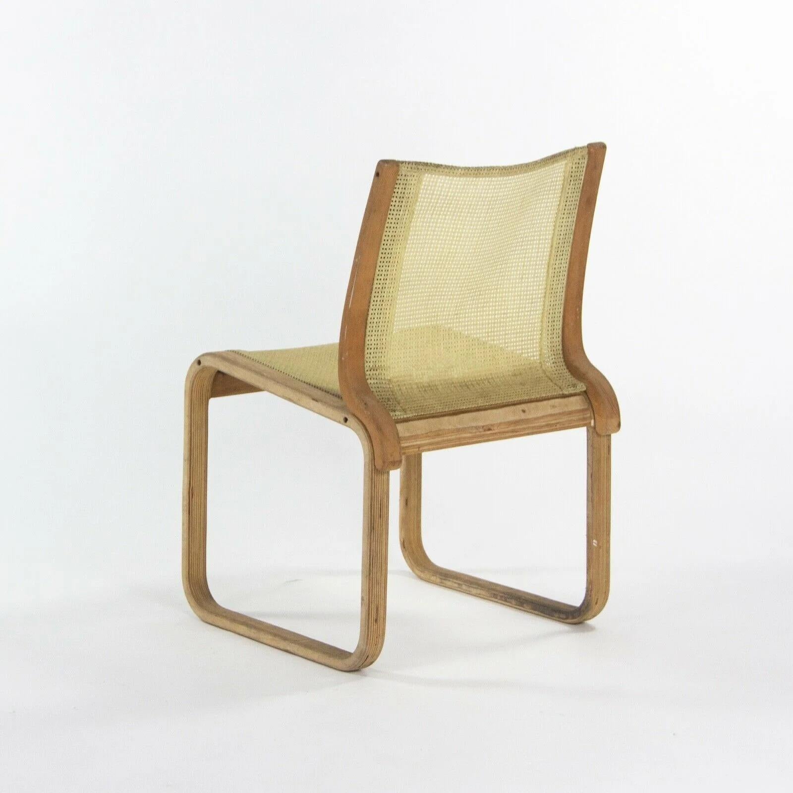 Bois cintré Prototype de chaise de salle à manger de la collection extérieure Richard Schultz en bois, 1985