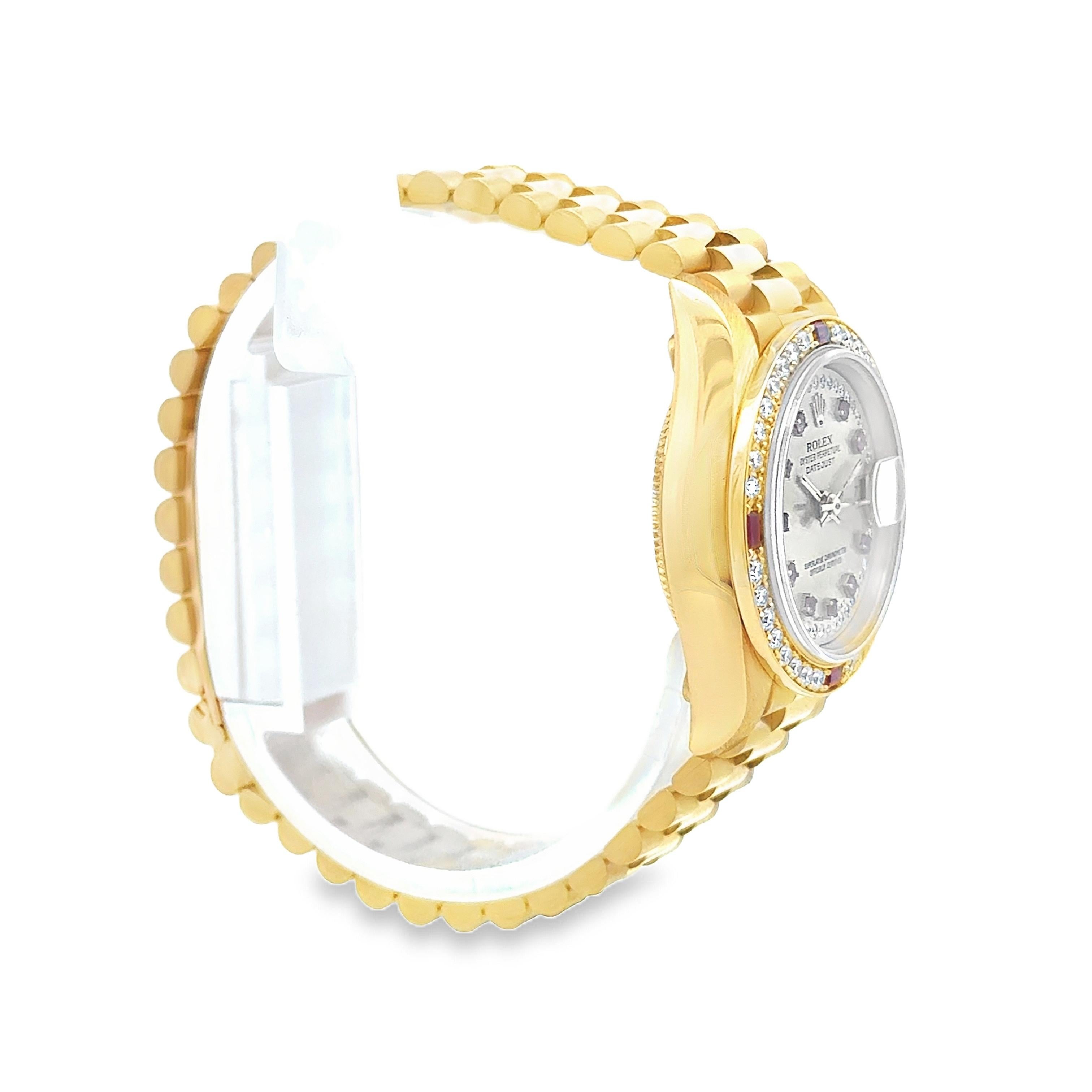 Taille ronde 1985 Rolex Lady-Datejust Montre-bracelet en or jaune 18 carats Ref : 69068 en vente