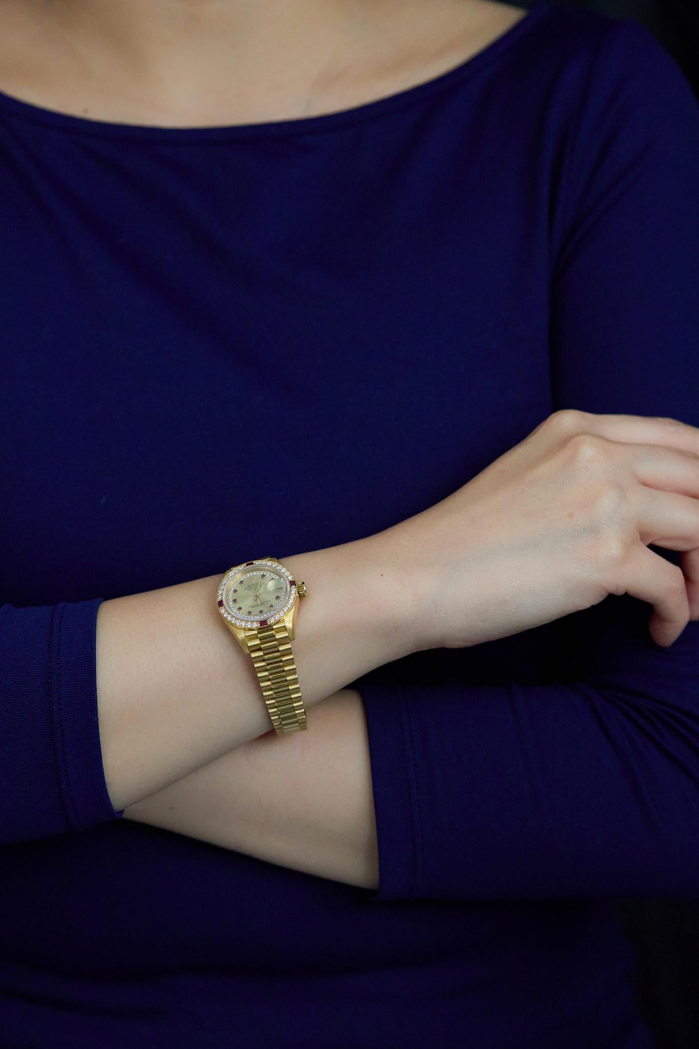 1985 Rolex Lady-Datejust Armbanduhr in 18k Gelbgold Ref: 69068 im Zustand „Hervorragend“ im Angebot in New York, NY