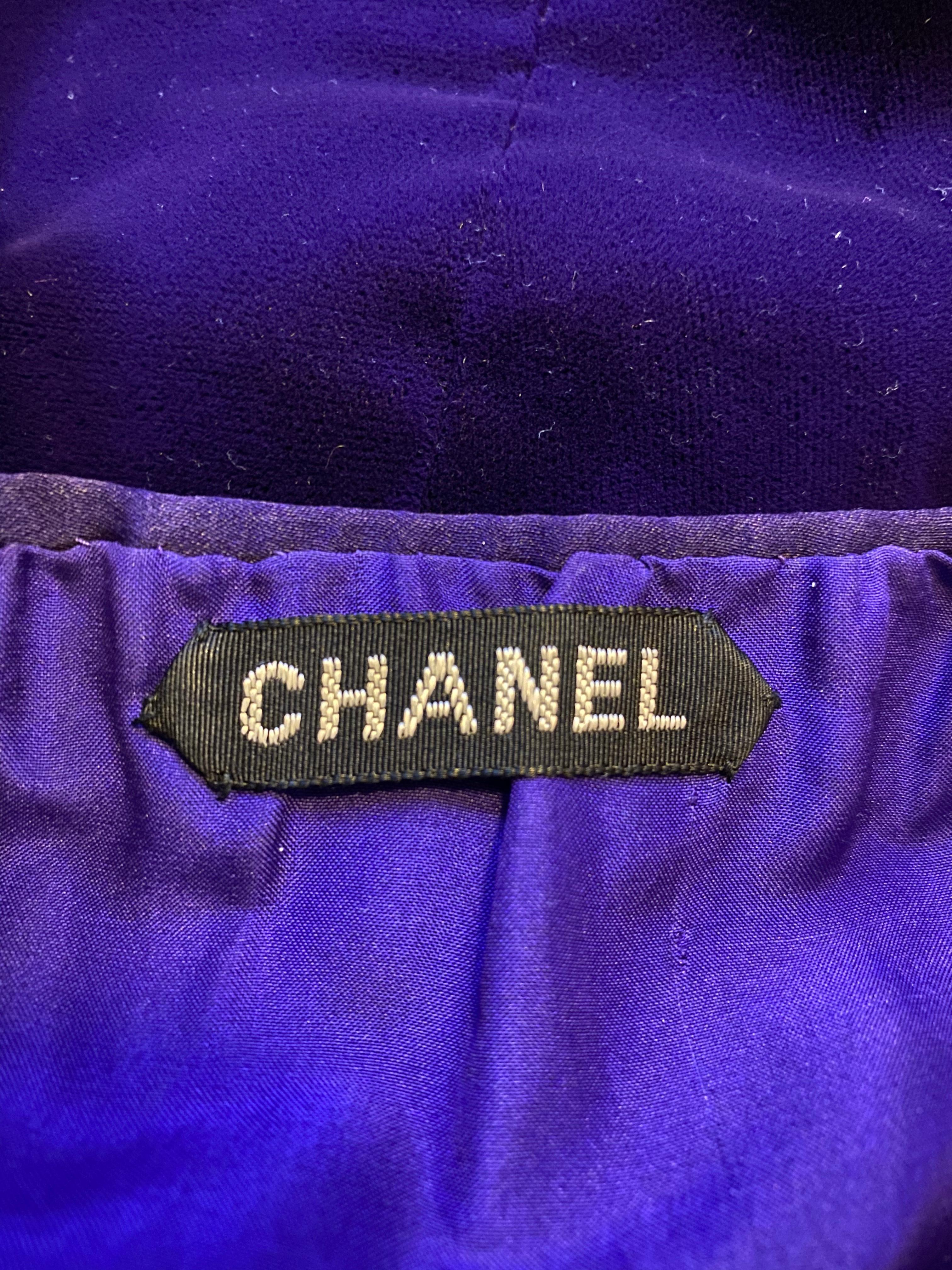 1985 Runway Chanel Haute Couture Purple Tweed Velvet Suit For Sale 6