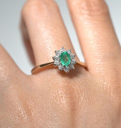 1985 Vintage kolumbianischen Smaragd & Diamant Blume Cluster Halo Ring in 9ct Gold