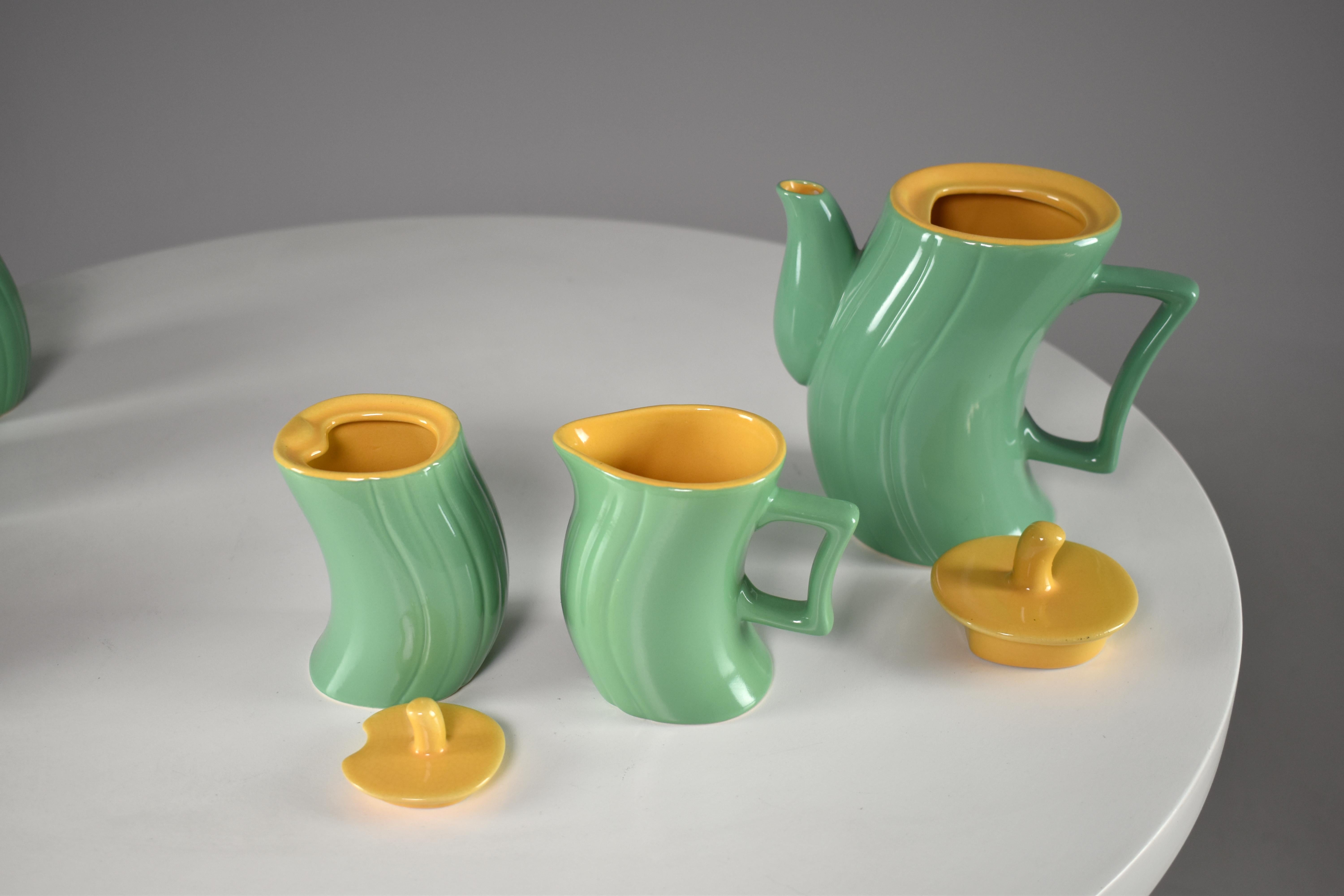 Italienisches Tee- und Kaffeeservice aus Keramik von Massimo Iosa Ghini für Naj-Olea aus dem Jahr 1985 (Ende des 20. Jahrhunderts) im Angebot