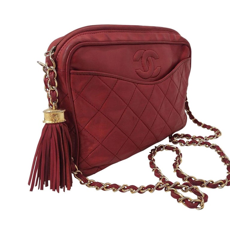 Camera leather crossbody bag Chanel Red in Leather - 37269173