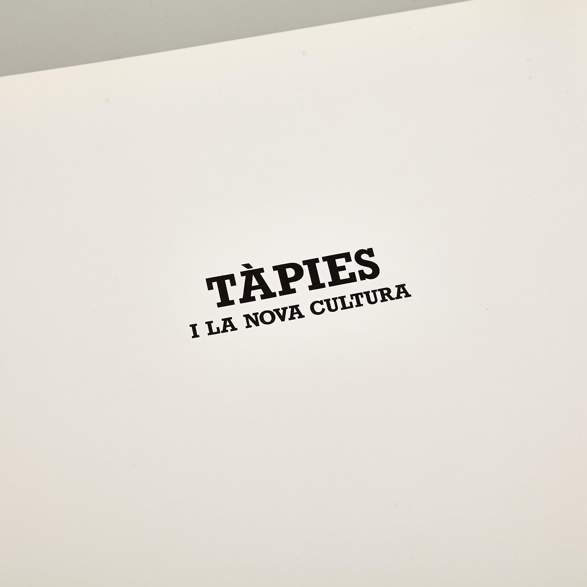 1986 Antoni Tàpies Book: 'Tapies i la Nova Cultura' In Good Condition For Sale In Barcelona, ES