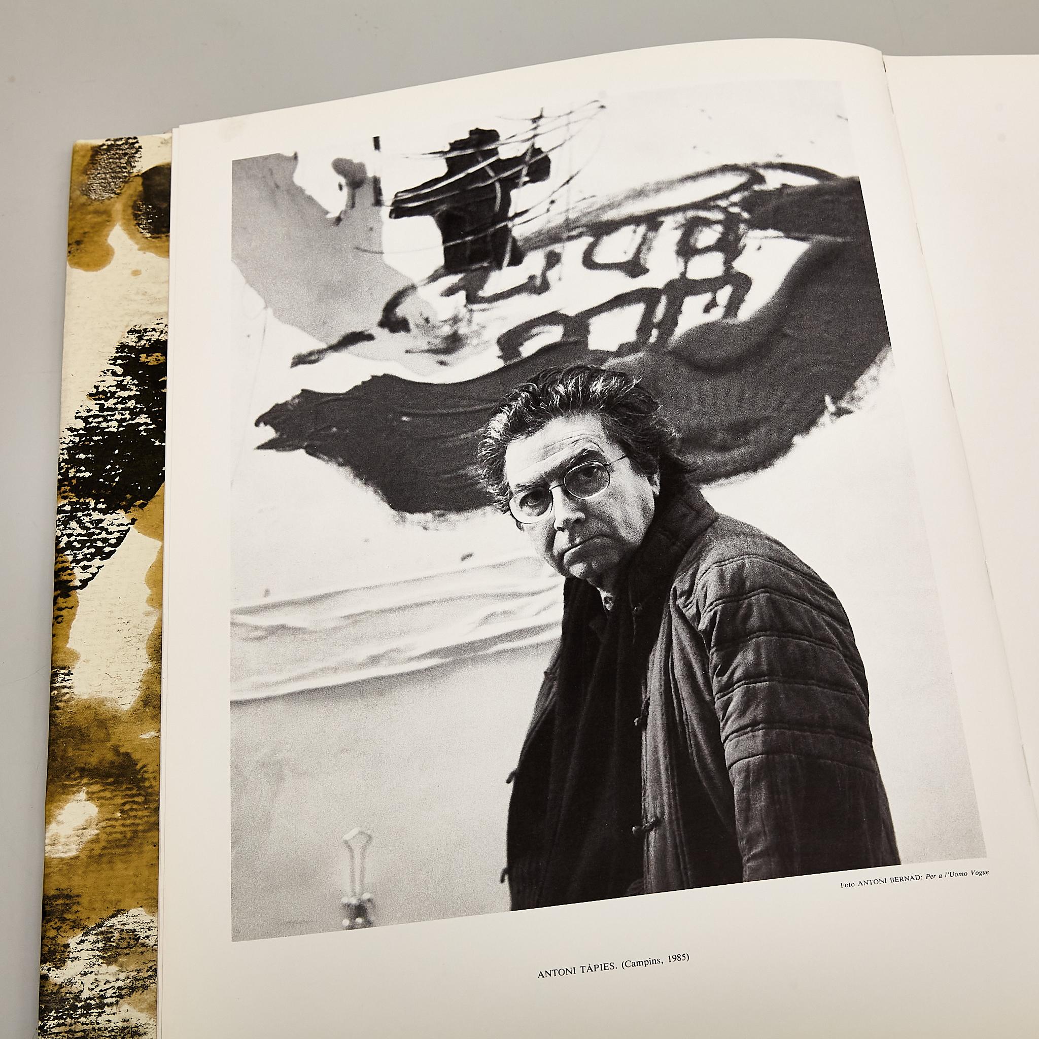1986 Antoni Tàpies Book: 'Tapies i la Nova Cultura'  For Sale 1