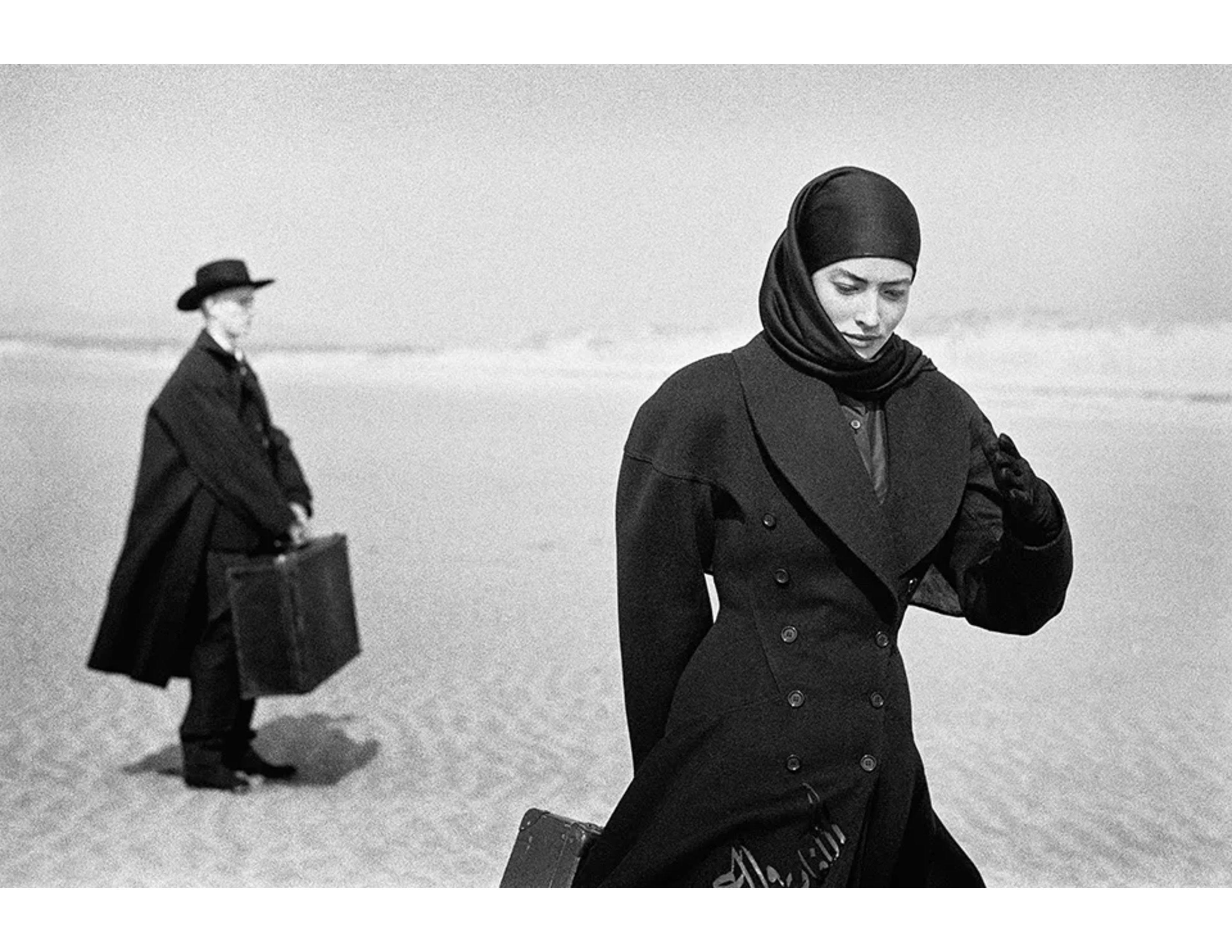 1986 AZZEDINE ALAIA cappotto RUNWAY in gabardine di lana color carbone con cuciture sul retro in vendita 10