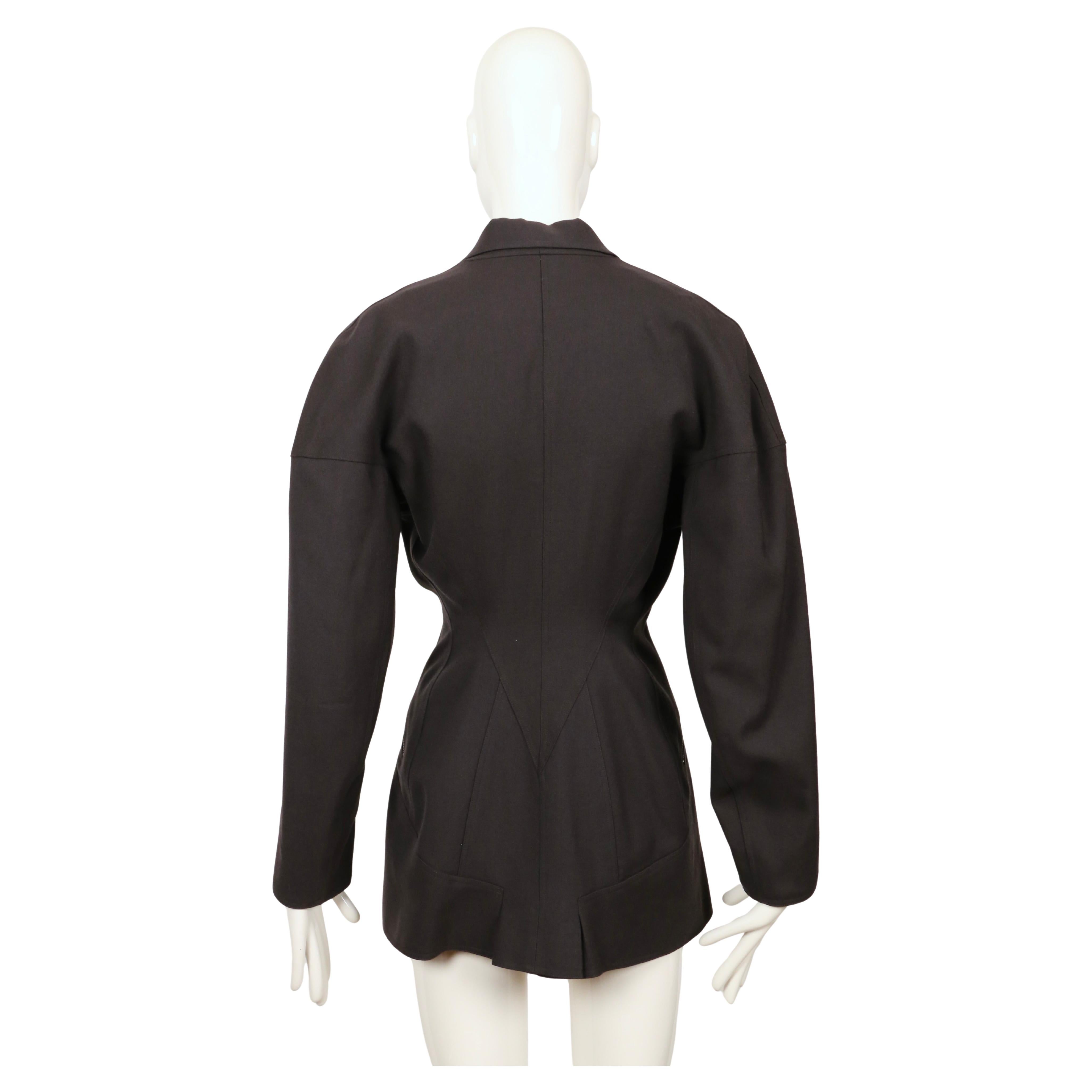 1986 AZZEDINE ALAIA giacca RUNWAY in gabardine di lana color carbone con cuciture sul retro in vendita 5